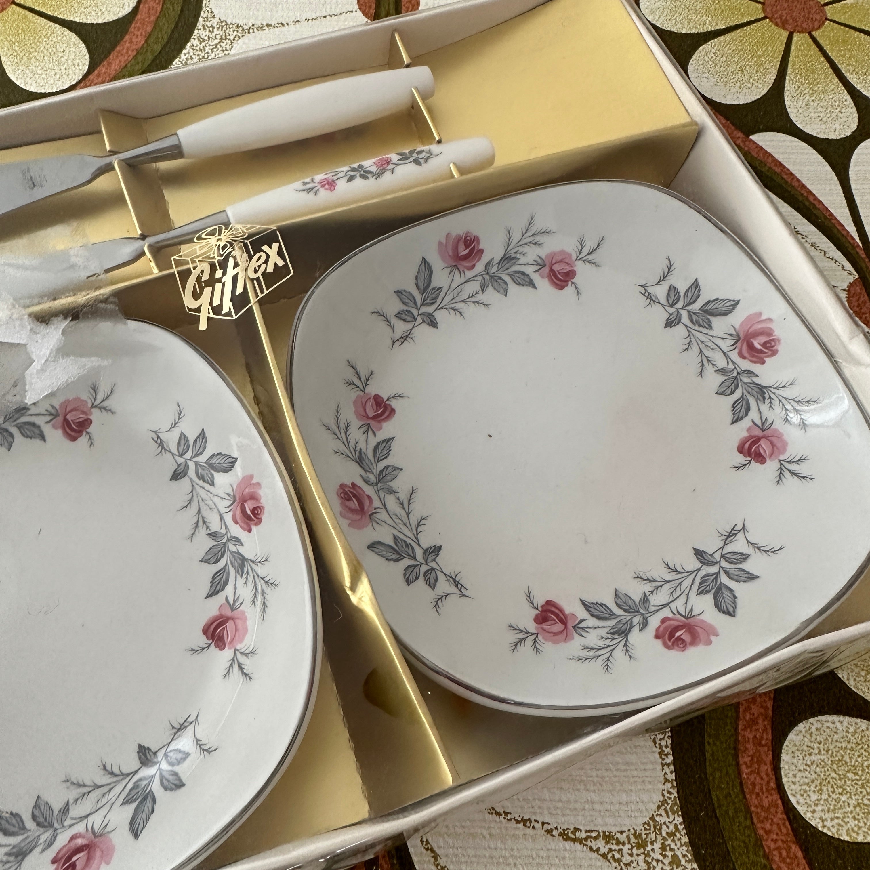 Vintage Boxed Floral GIFTEX Jam Set