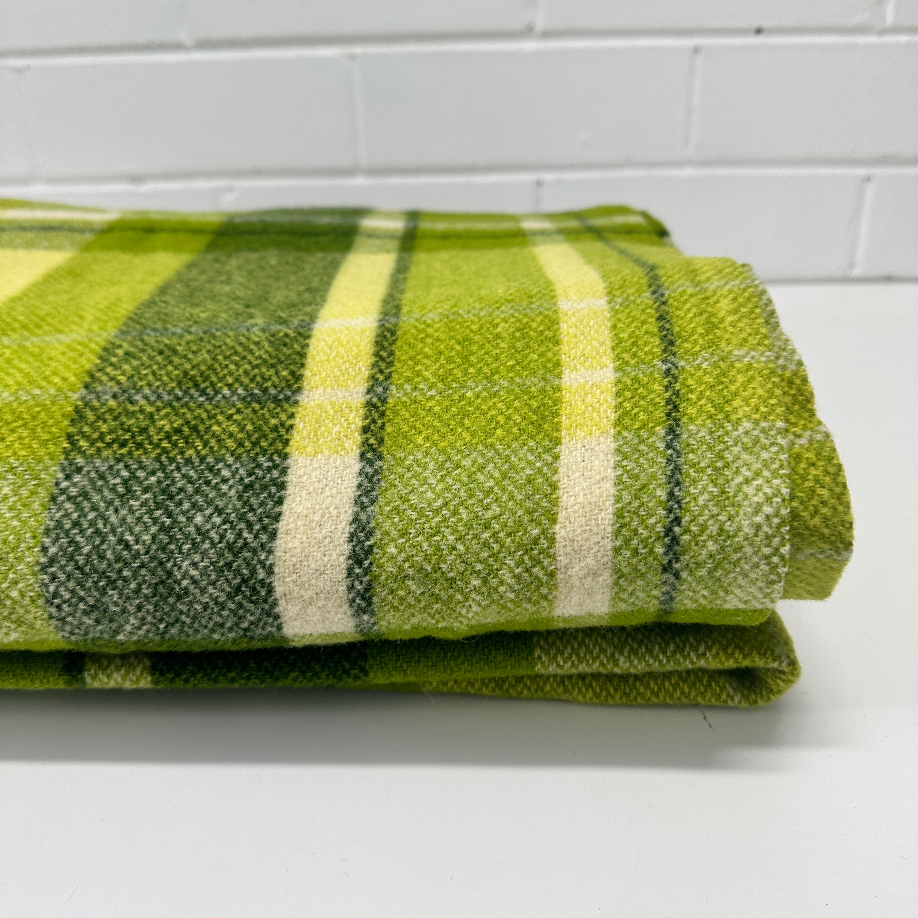BEAUTIFUL Green Vintage Wool Blanket