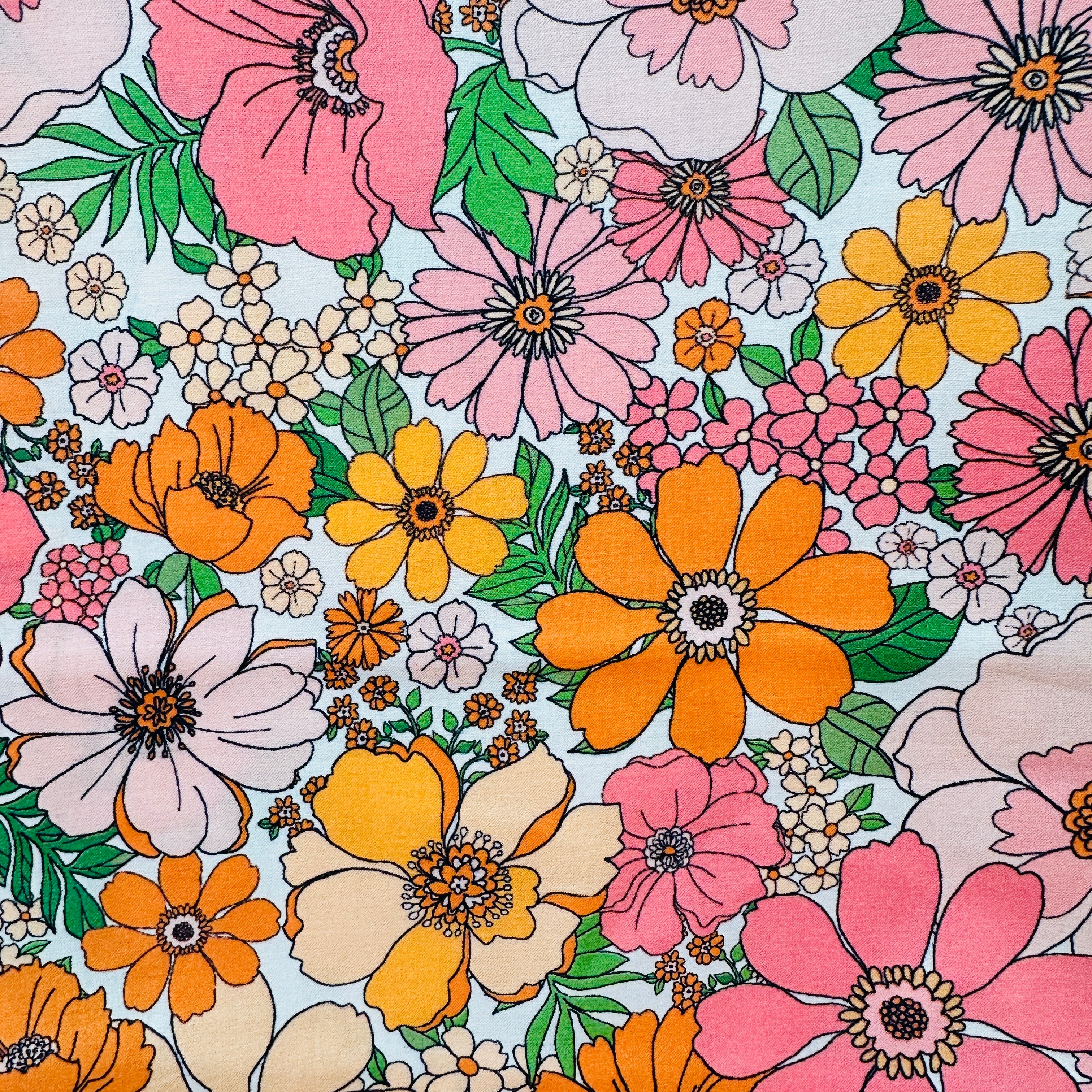 Sold by the Metre ~ AMAZING Cotton Pink Flower Power FABRIC