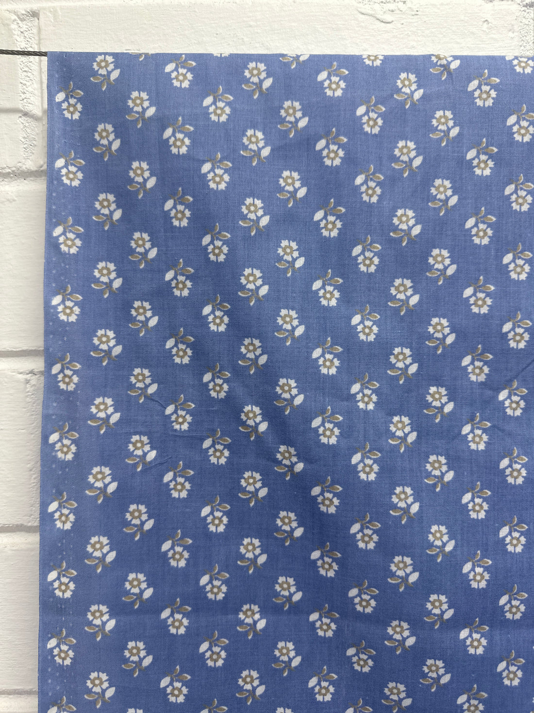 170cms Blue Floral Fabric