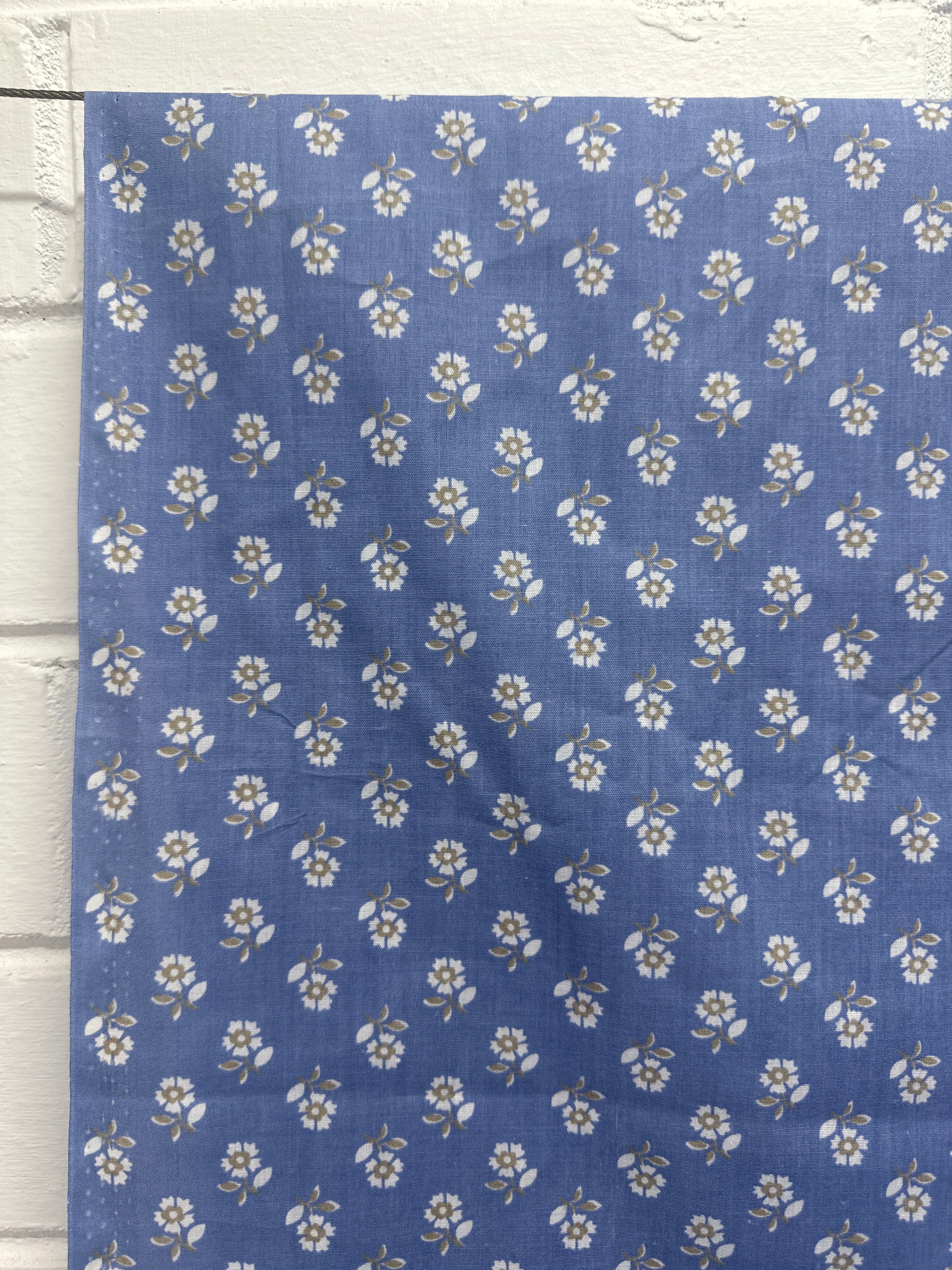 170cms Blue Floral Fabric