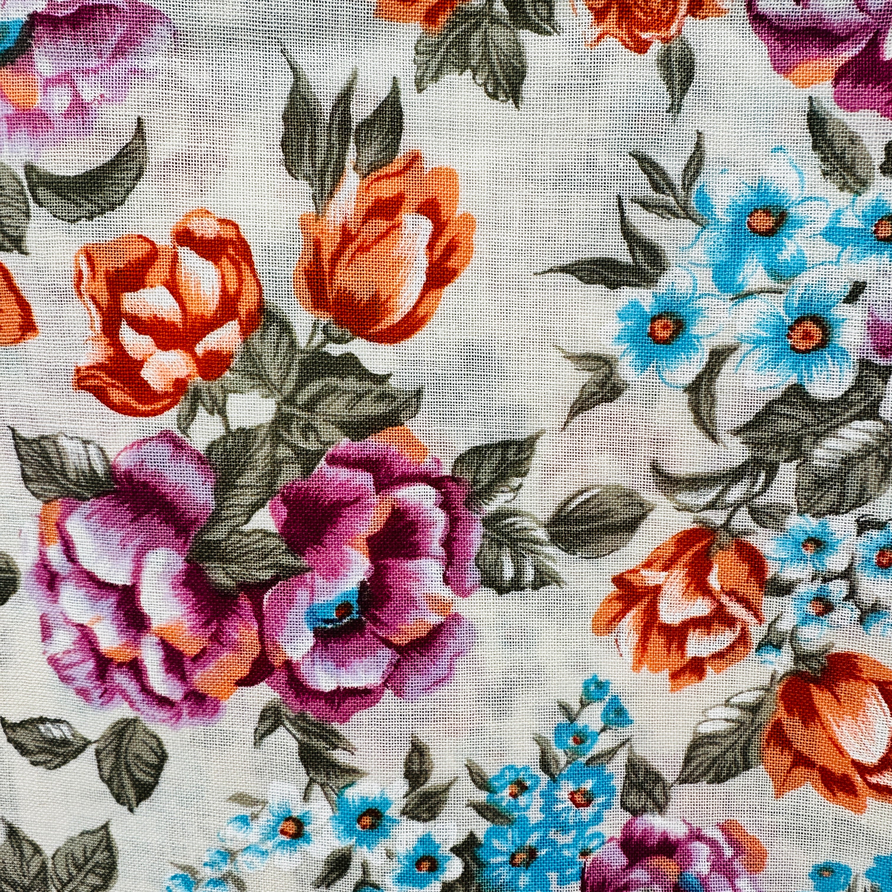 500cms Pretty Old World Roses FLORAL Fabric