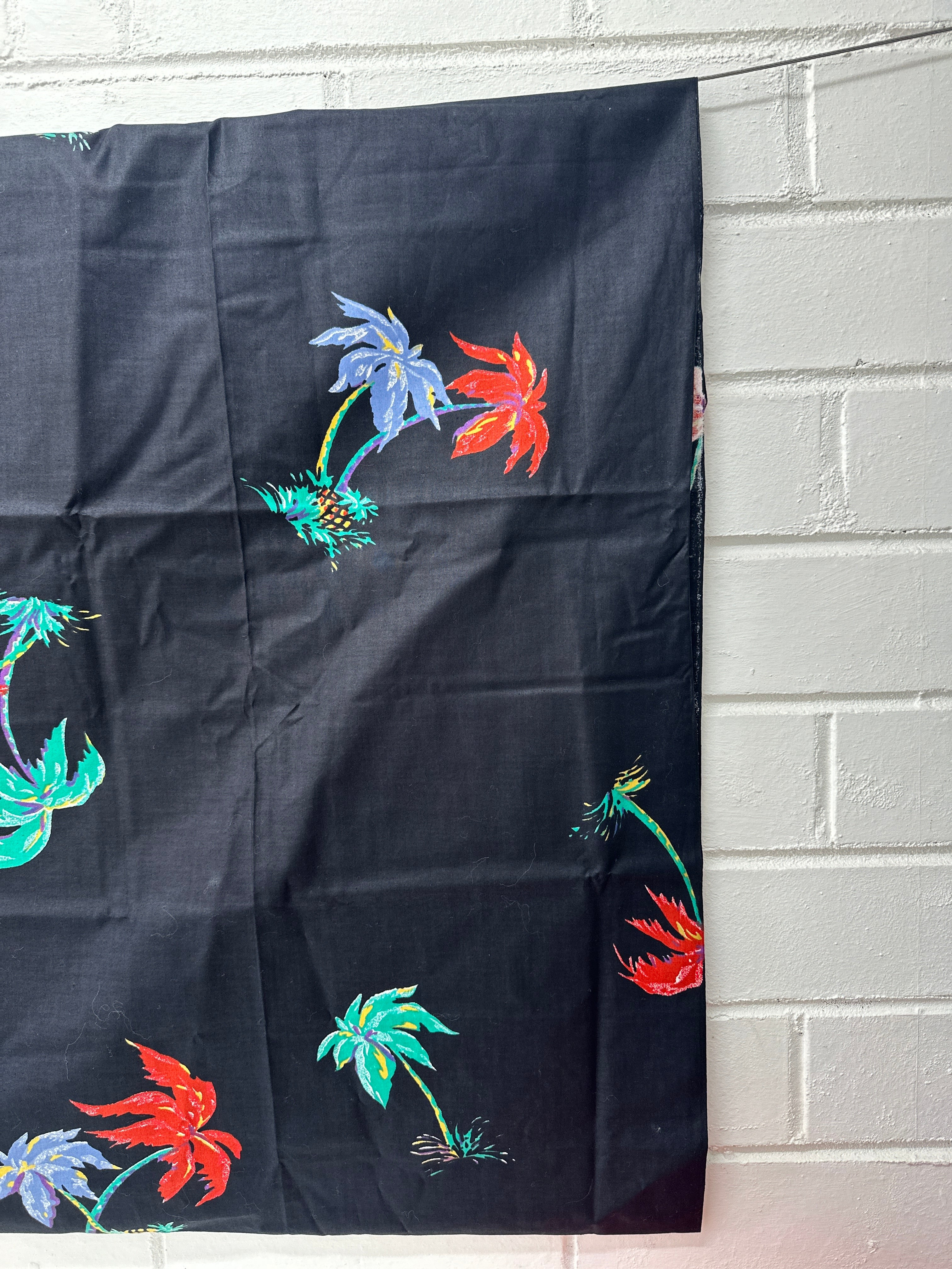 160cms Cool VINTAGE Fabric Black Palm Trees