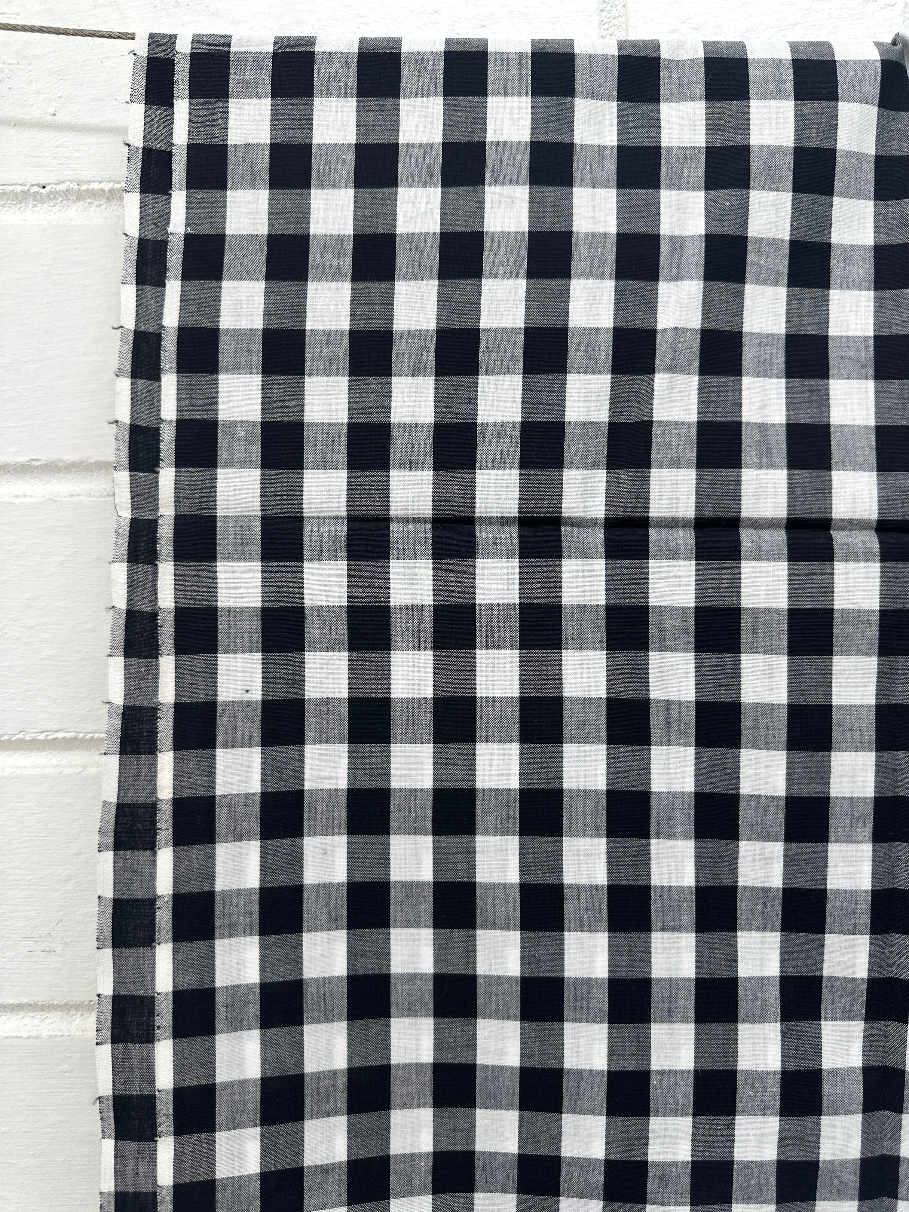 345cms VINTAGE Gingham Black & White Fabric COTTON