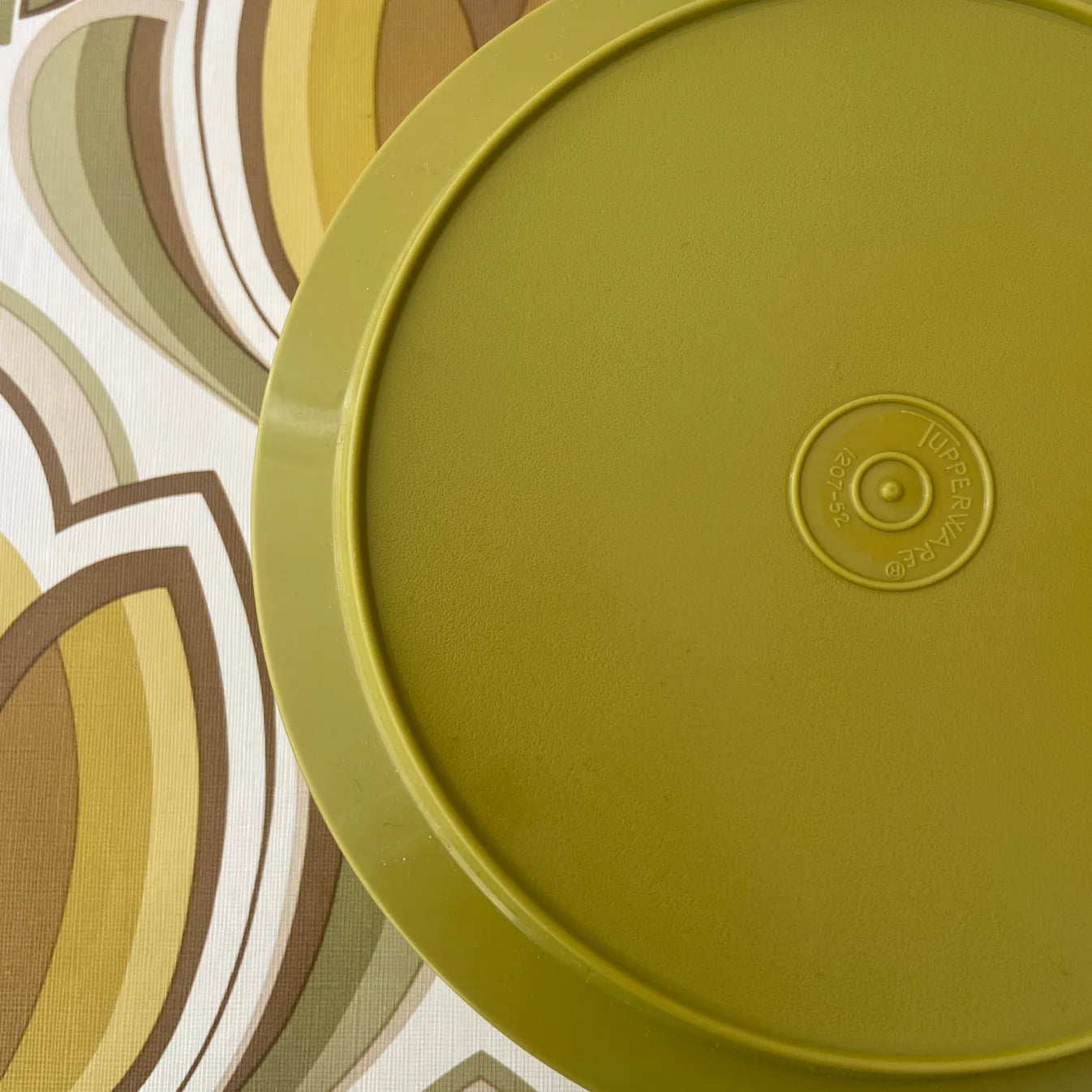 AWESOME Green Vintage DEEP Tupperware Container