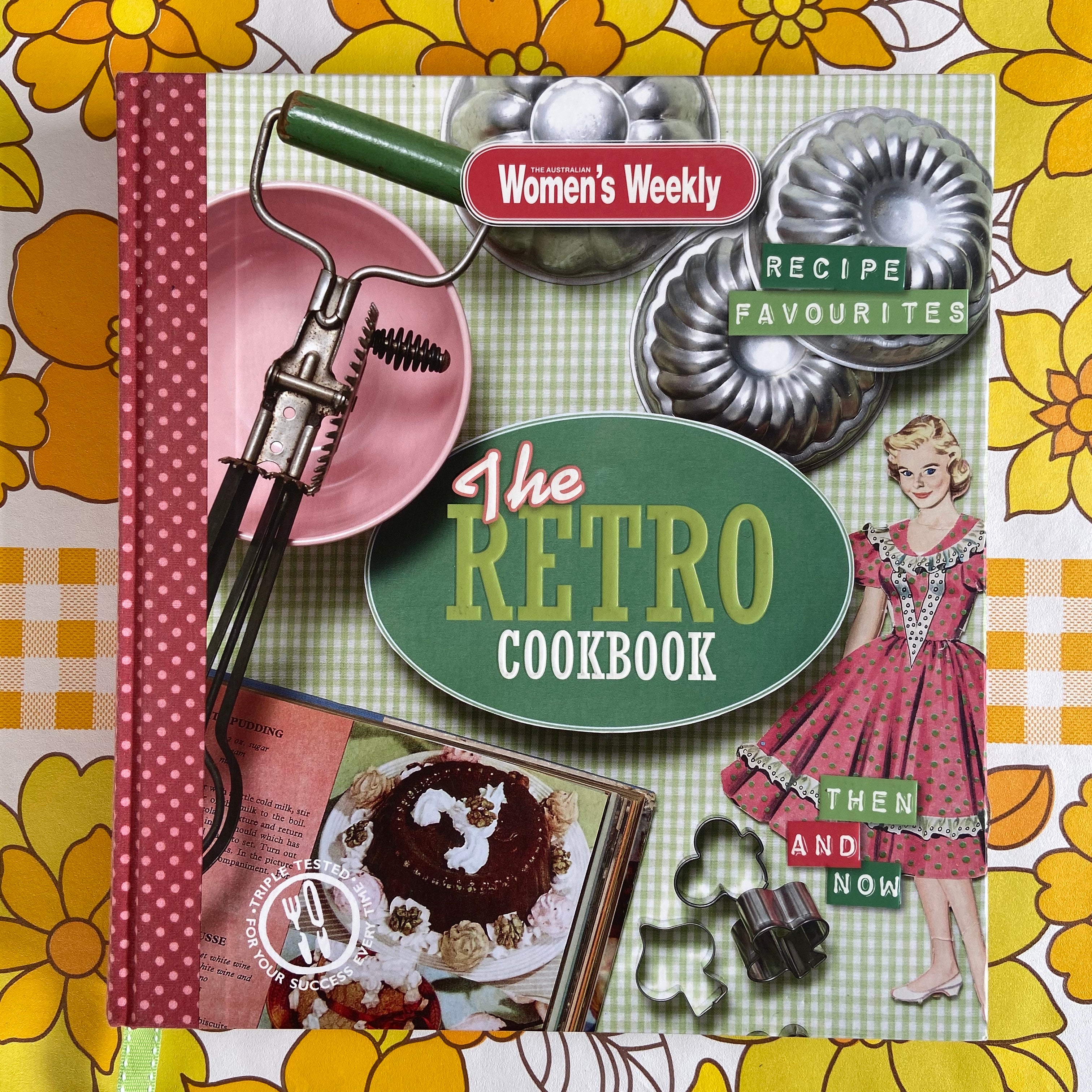 The Retro Cookbook Women's Weekly BEAUTIFUL Hard COVER Book