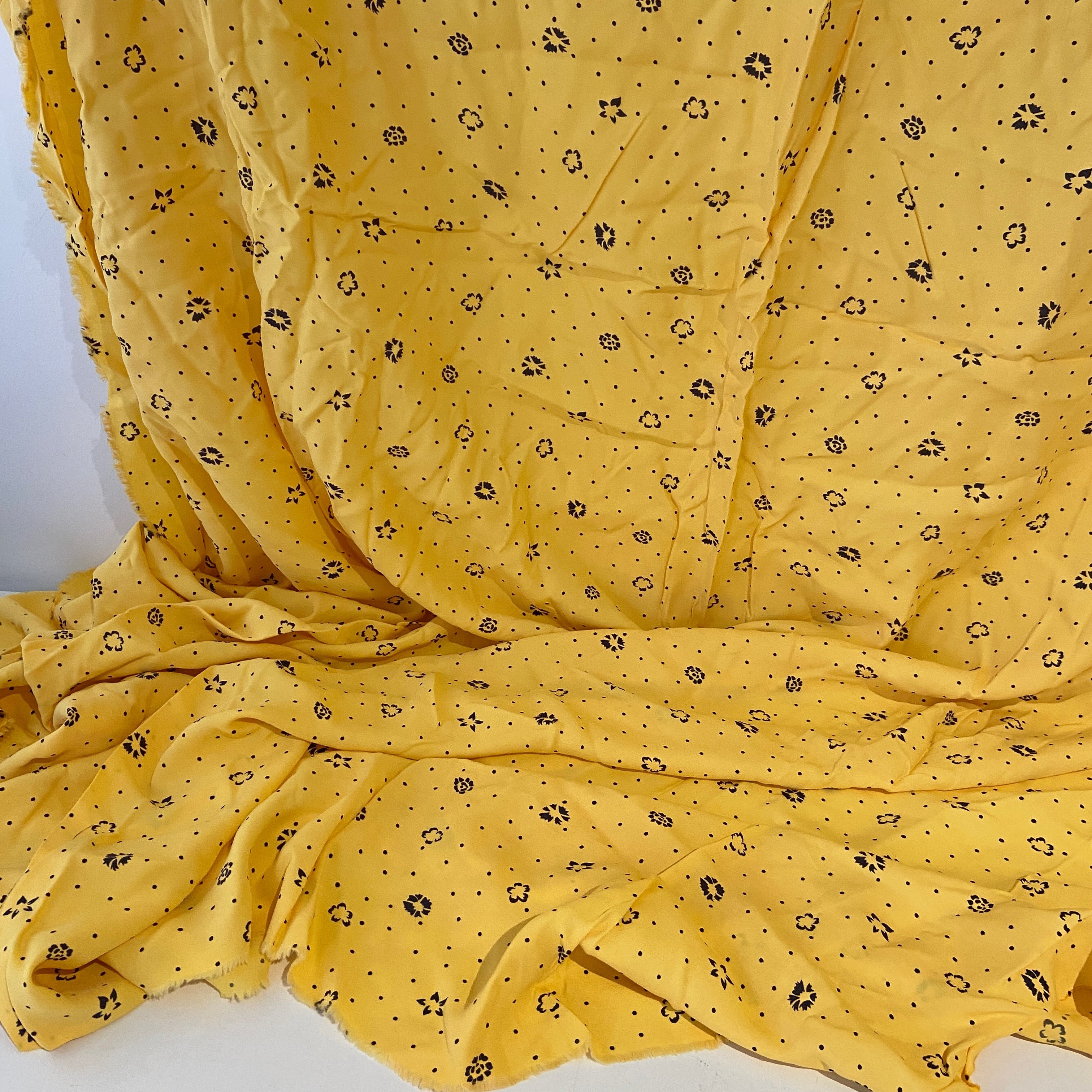 200cms Modern Cute Yellow Cotton fabric Bright DRESS Shirt