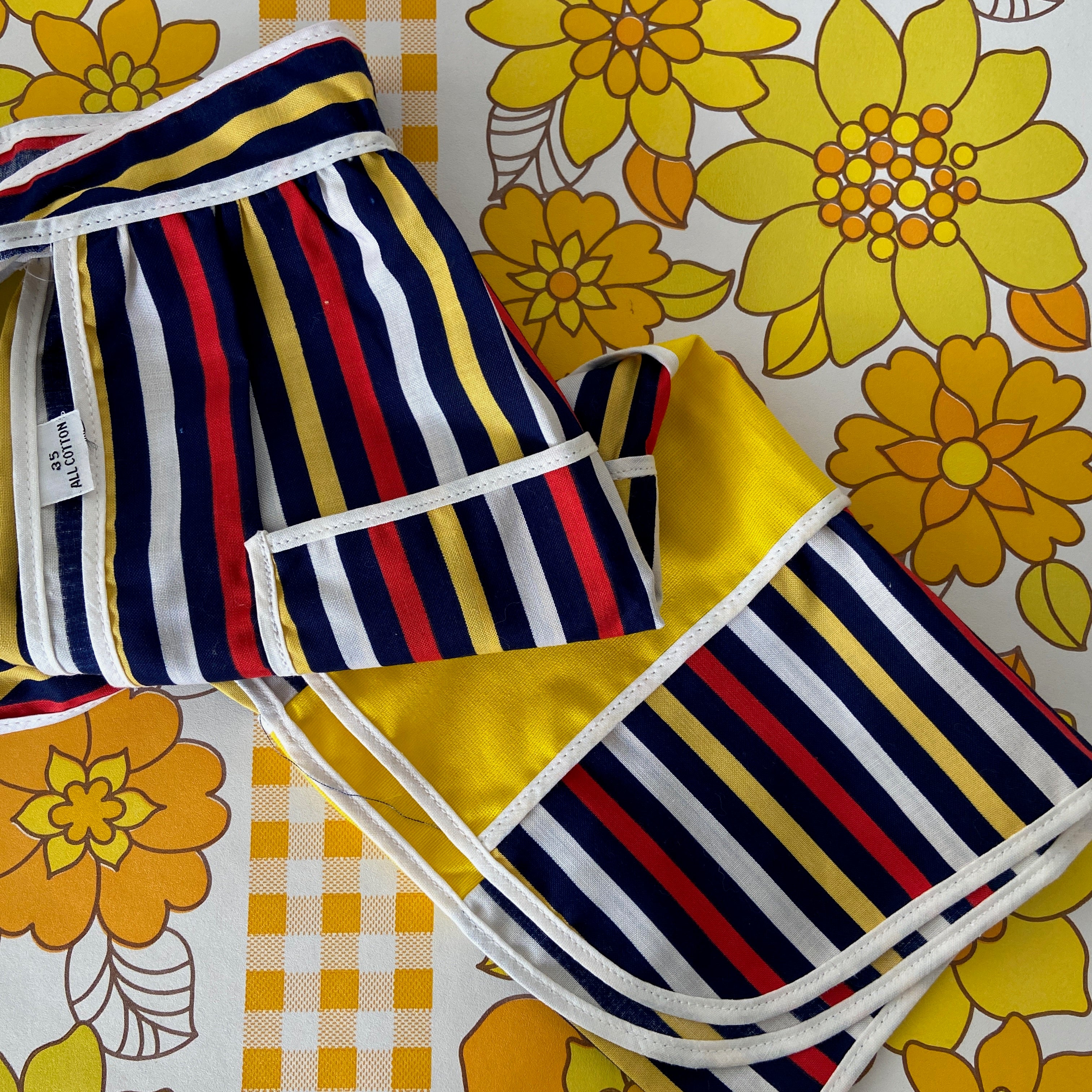 All Cotton UNUSED Apron RETRO Kitchen Vintage