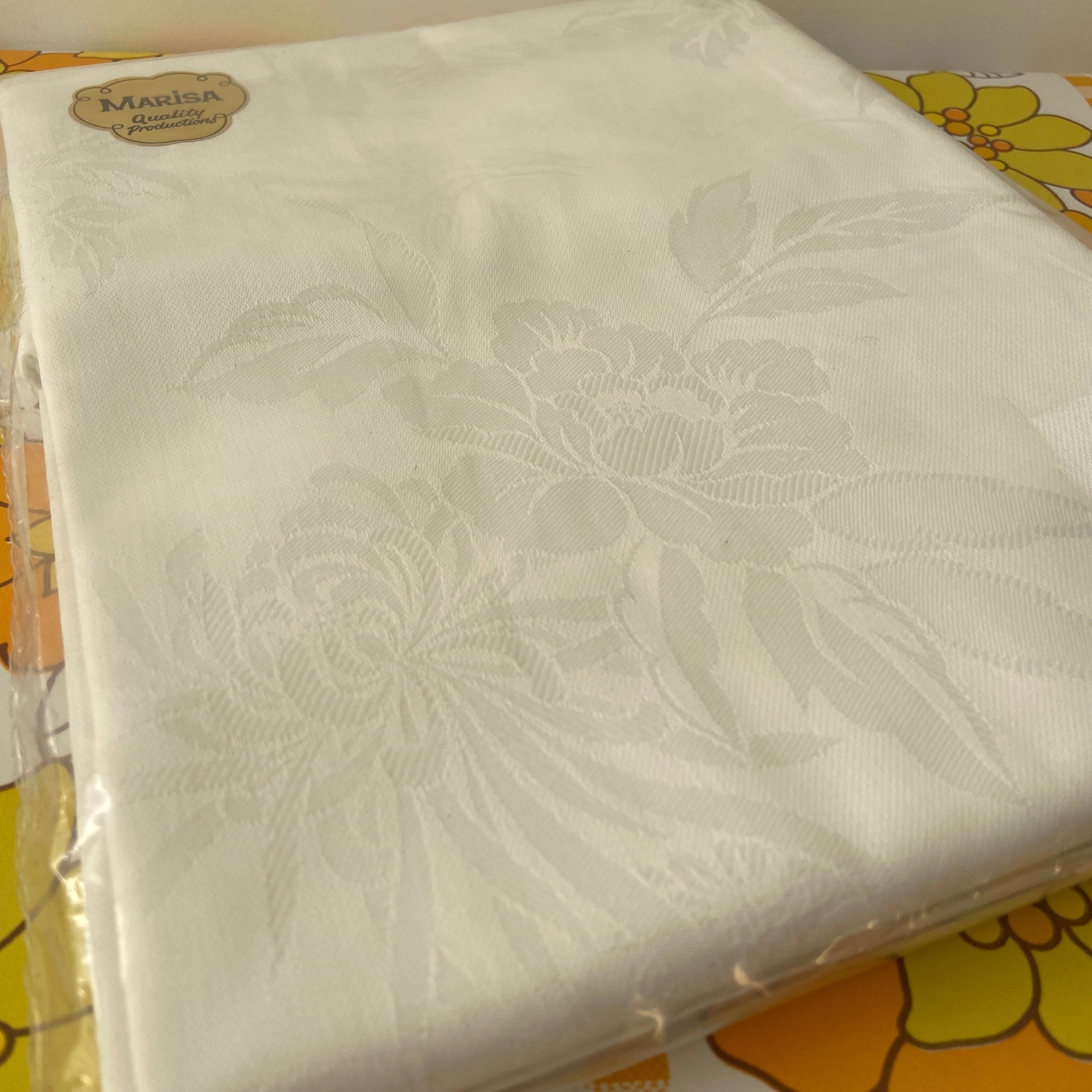 VINTAGE Damask Table Cloth UNUSED All Cotton Brocade