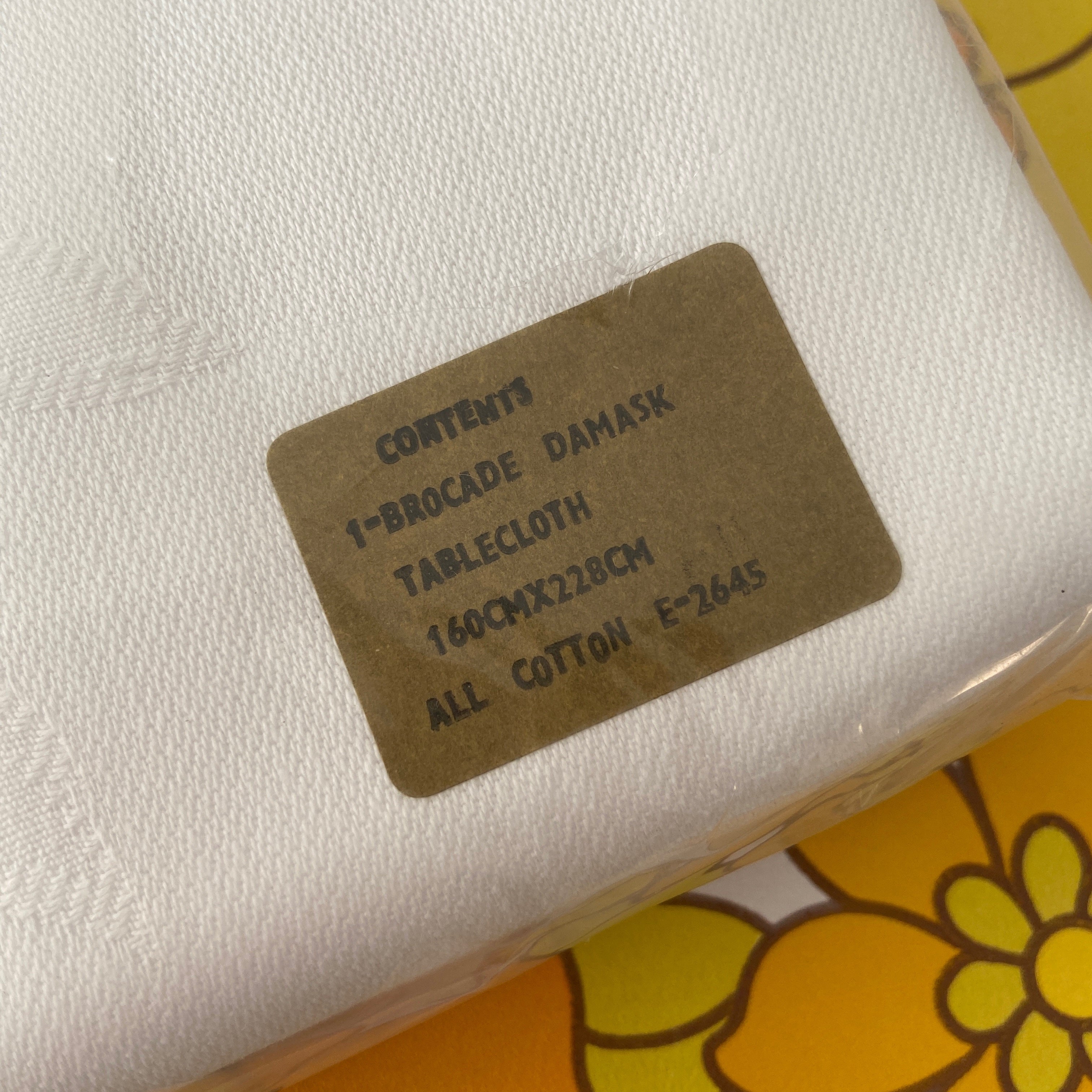 VINTAGE Damask Table Cloth UNUSED All Cotton Brocade