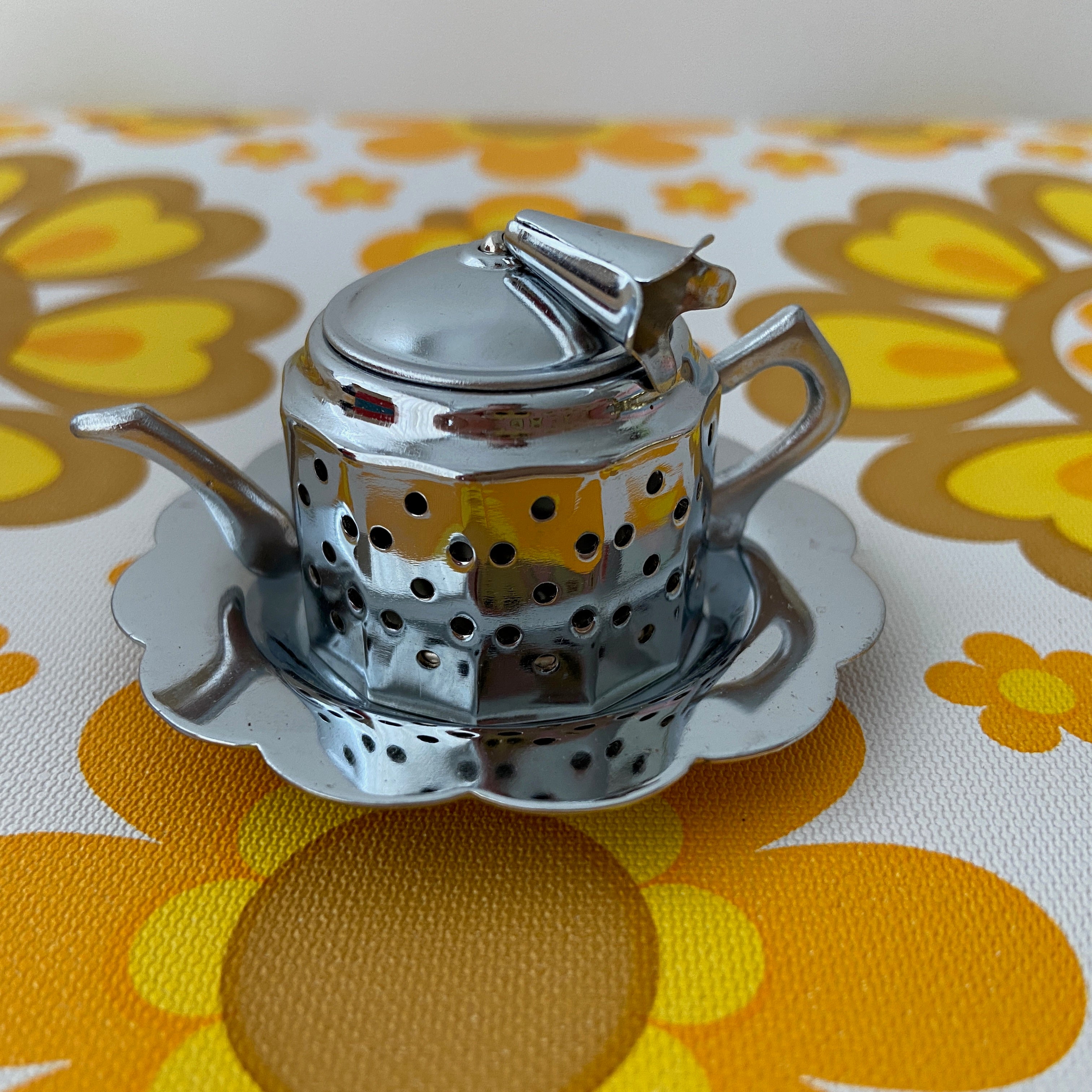 Retro Boxed unused Tea Infuser MINI Steel Set