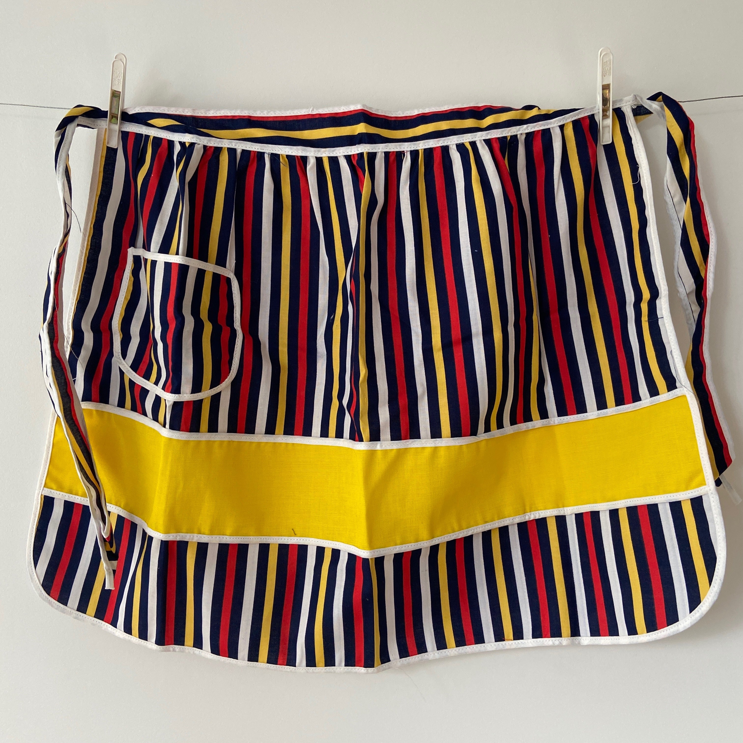 All Cotton UNUSED Apron RETRO Kitchen Vintage