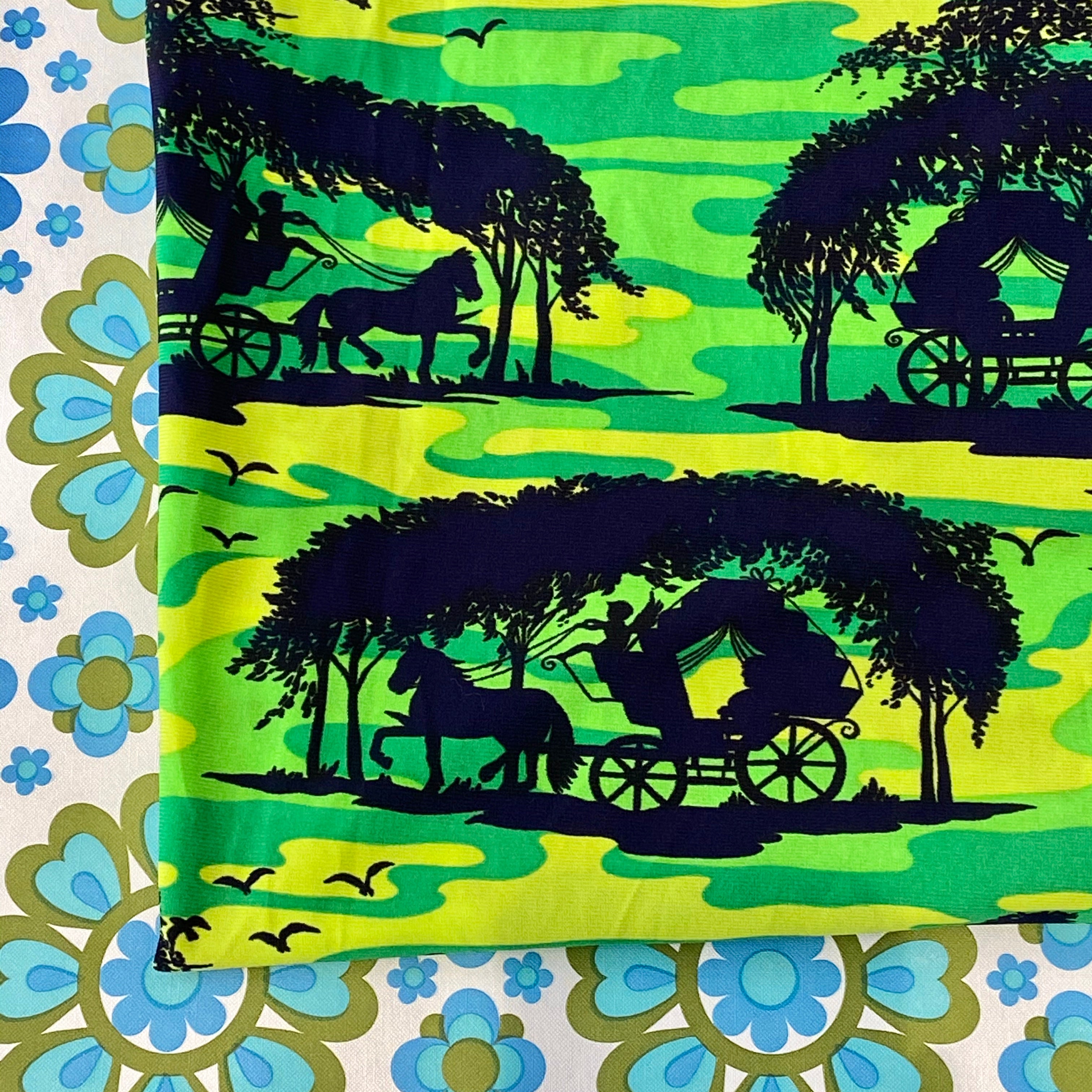 RETRO Vintage Fabric ~ Awesome Design RETRO Horse Cart 380cms