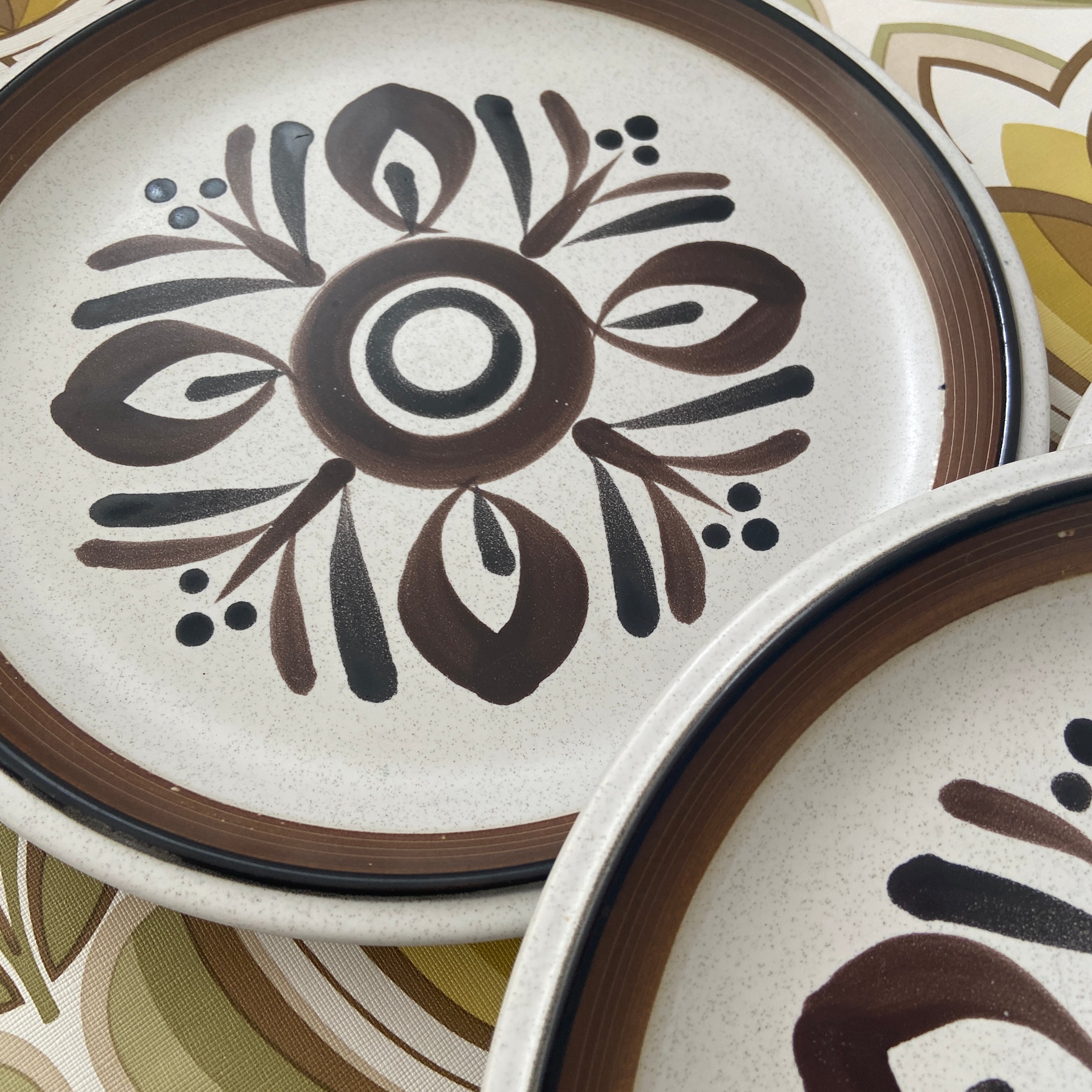 NORITAKE Inca Firestone Plates x 5 Large