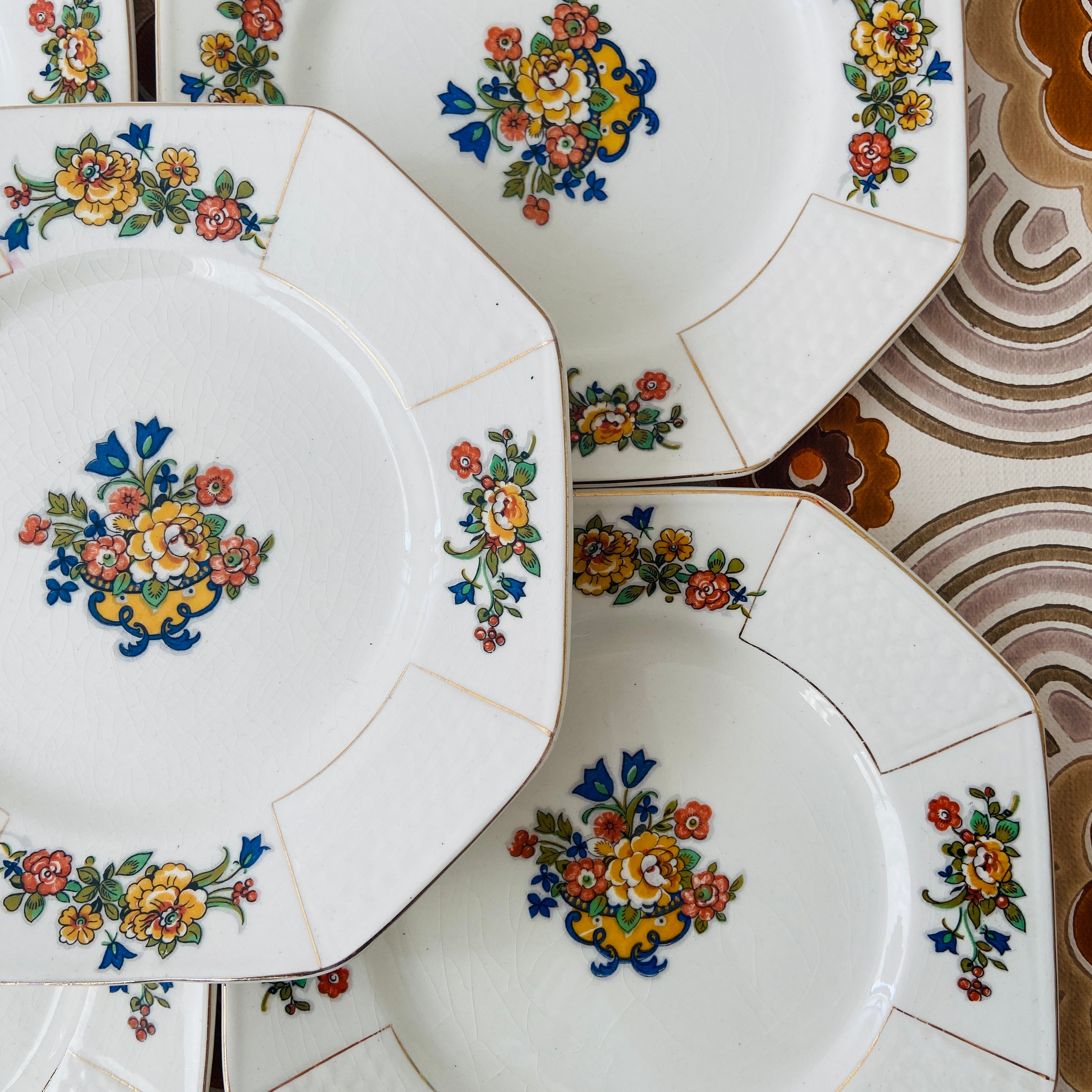 Sandwich Plates VINTAGE x 5 Royal Venton Ware