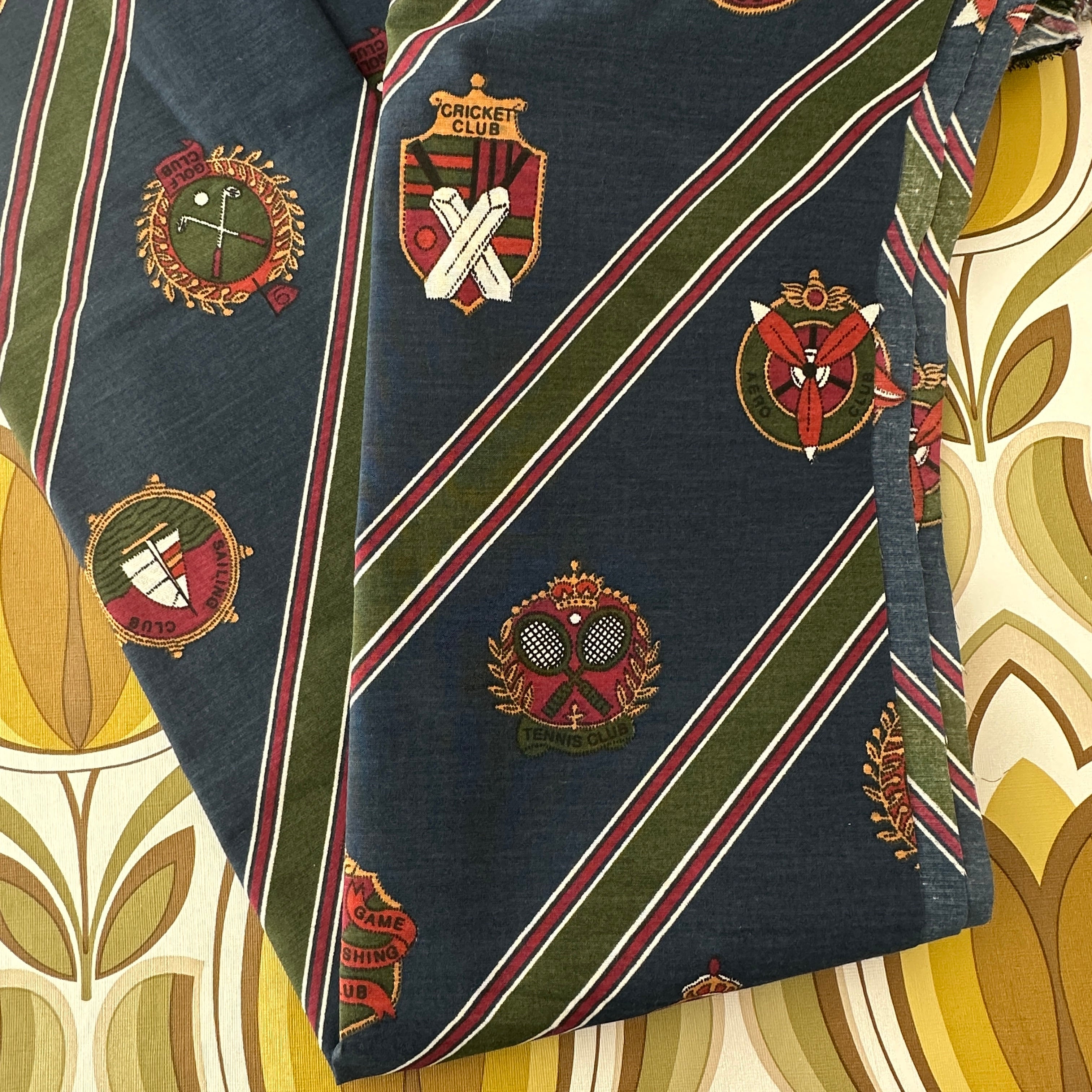 250cms VINTAGE Cricket Club FABRIC Retro