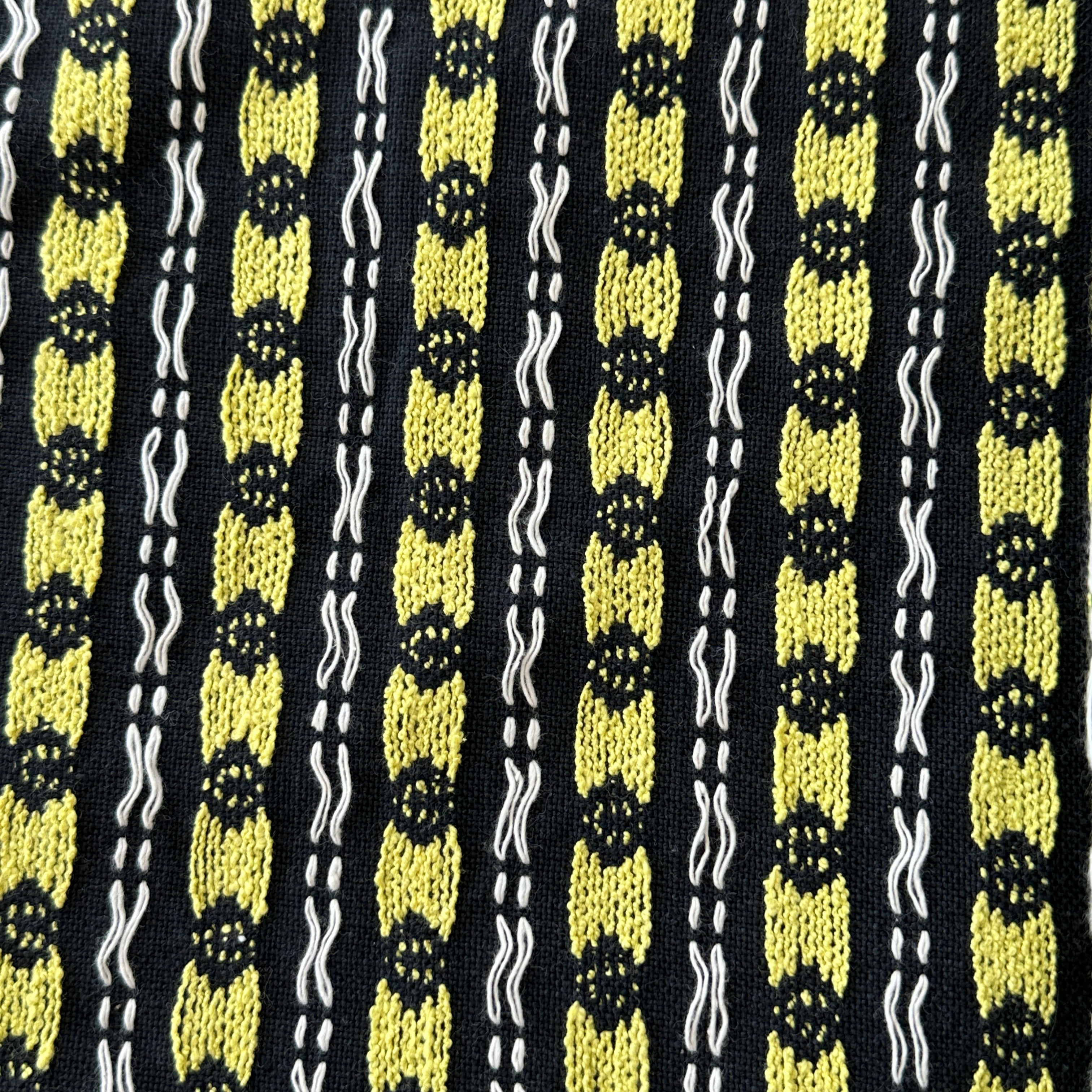 500cms Roll of Made in ENGLAND Vintage Fabric