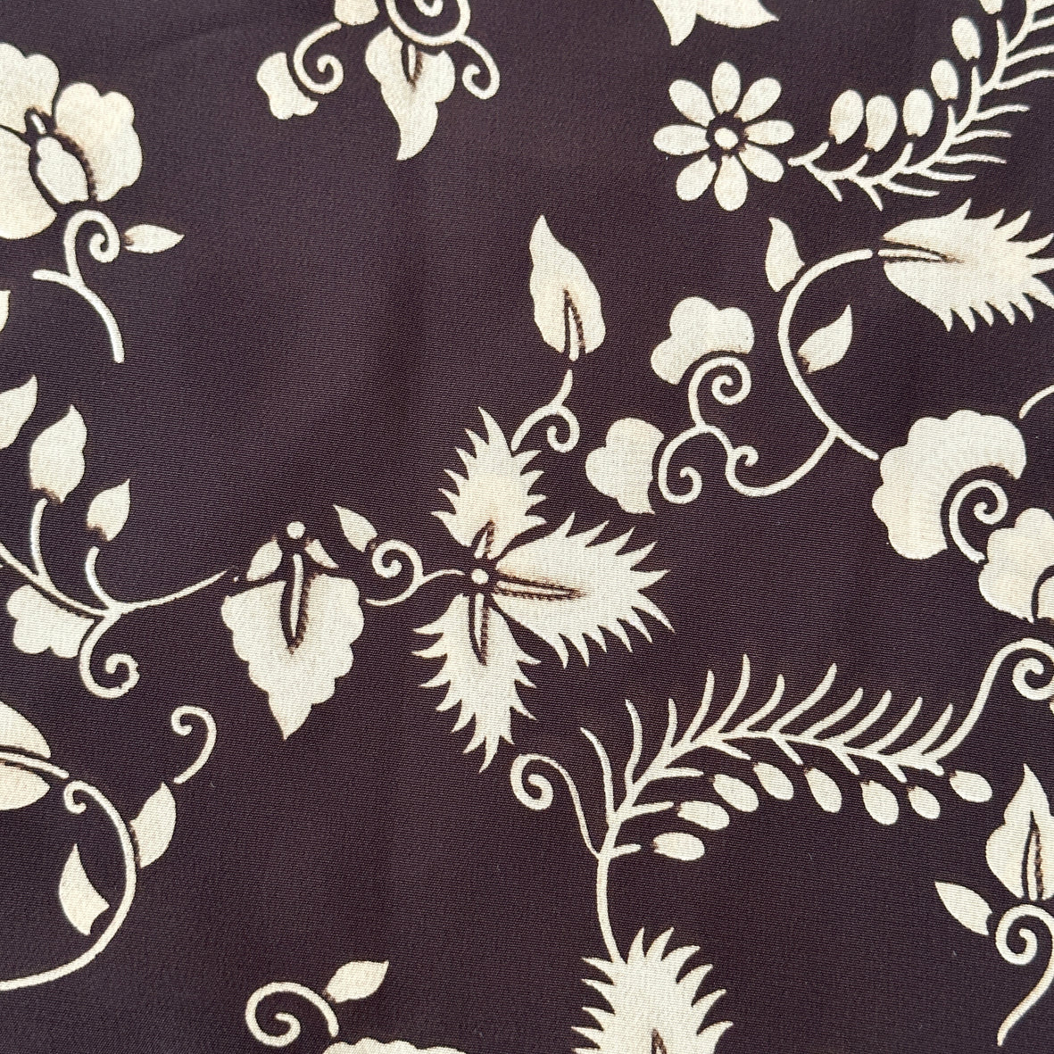 190cms Beautiful Brown Silky Floral Fabric