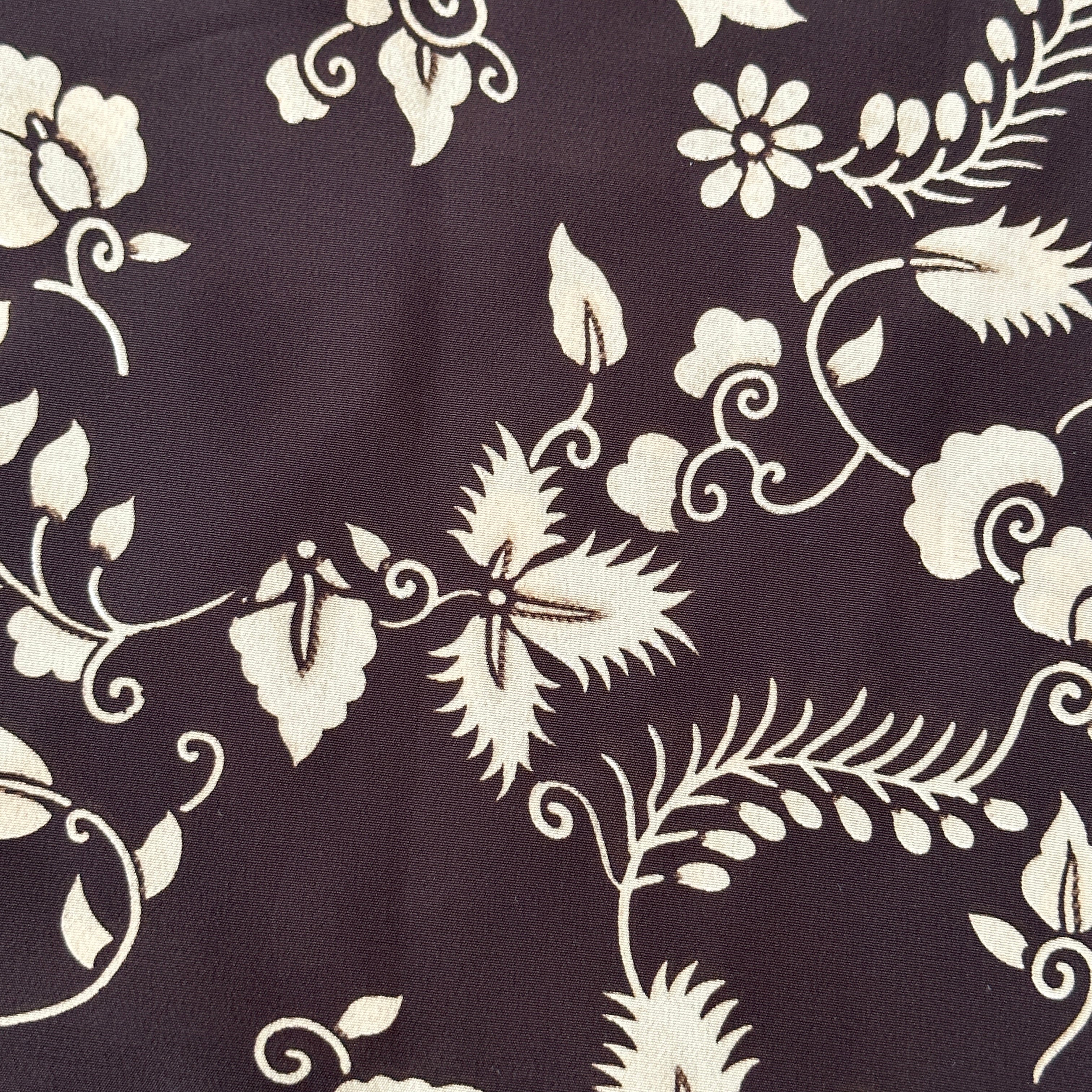 190cms Beautiful Brown Silky Floral Fabric