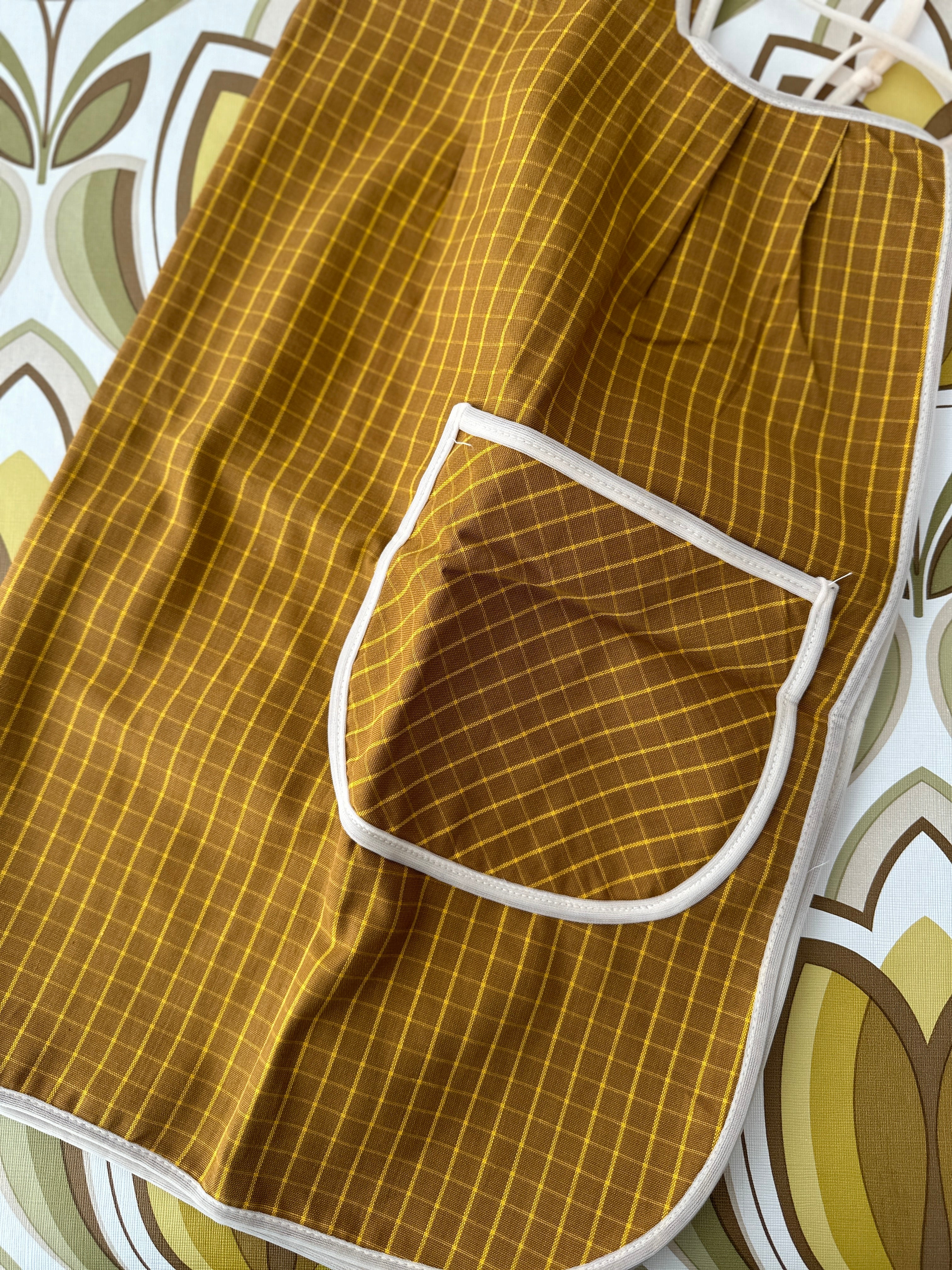 UNUSED Vintage Apron Brown