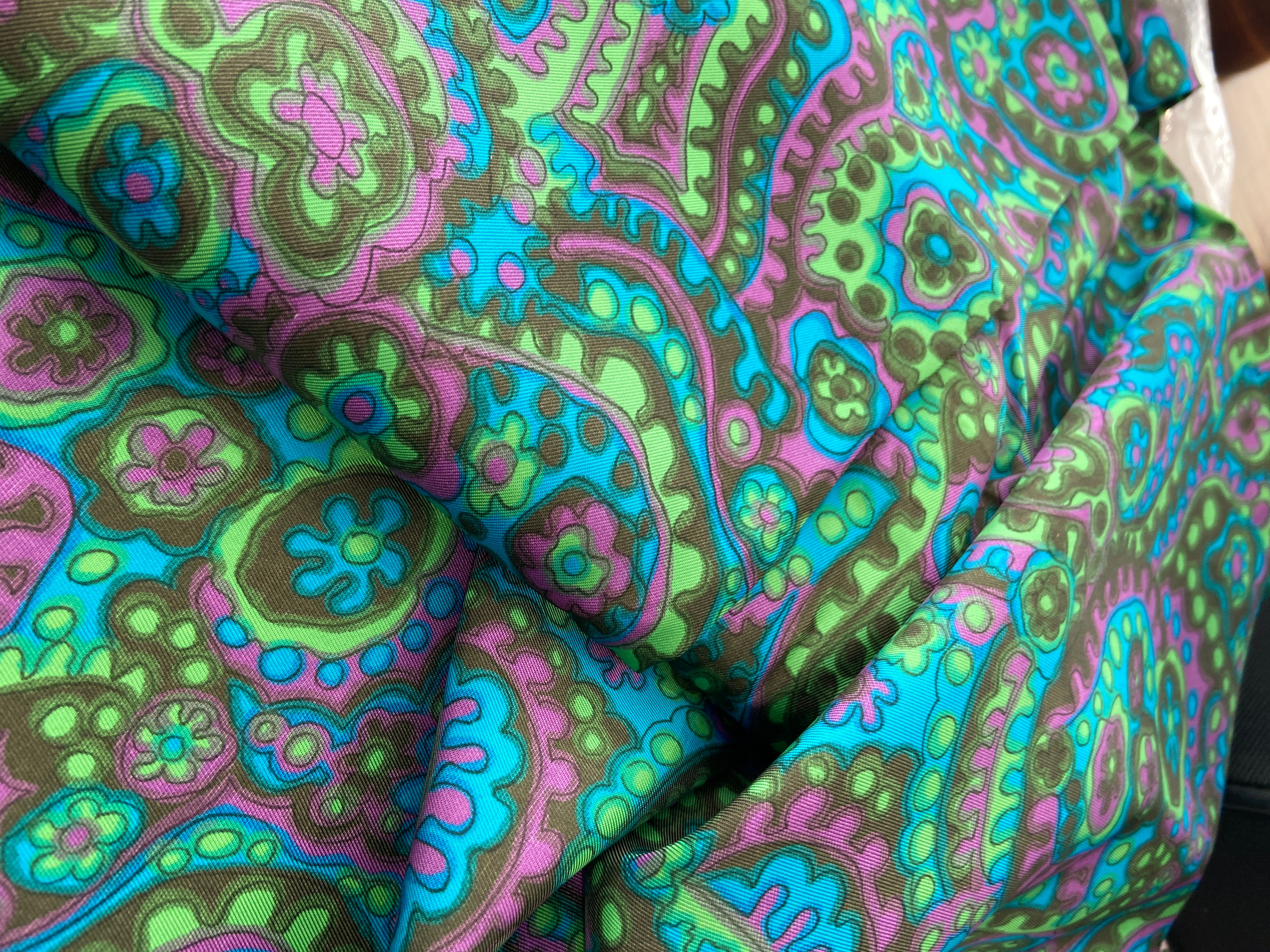 250cms # 1 Vintage Silky Soft Dress Fabric STUNNING