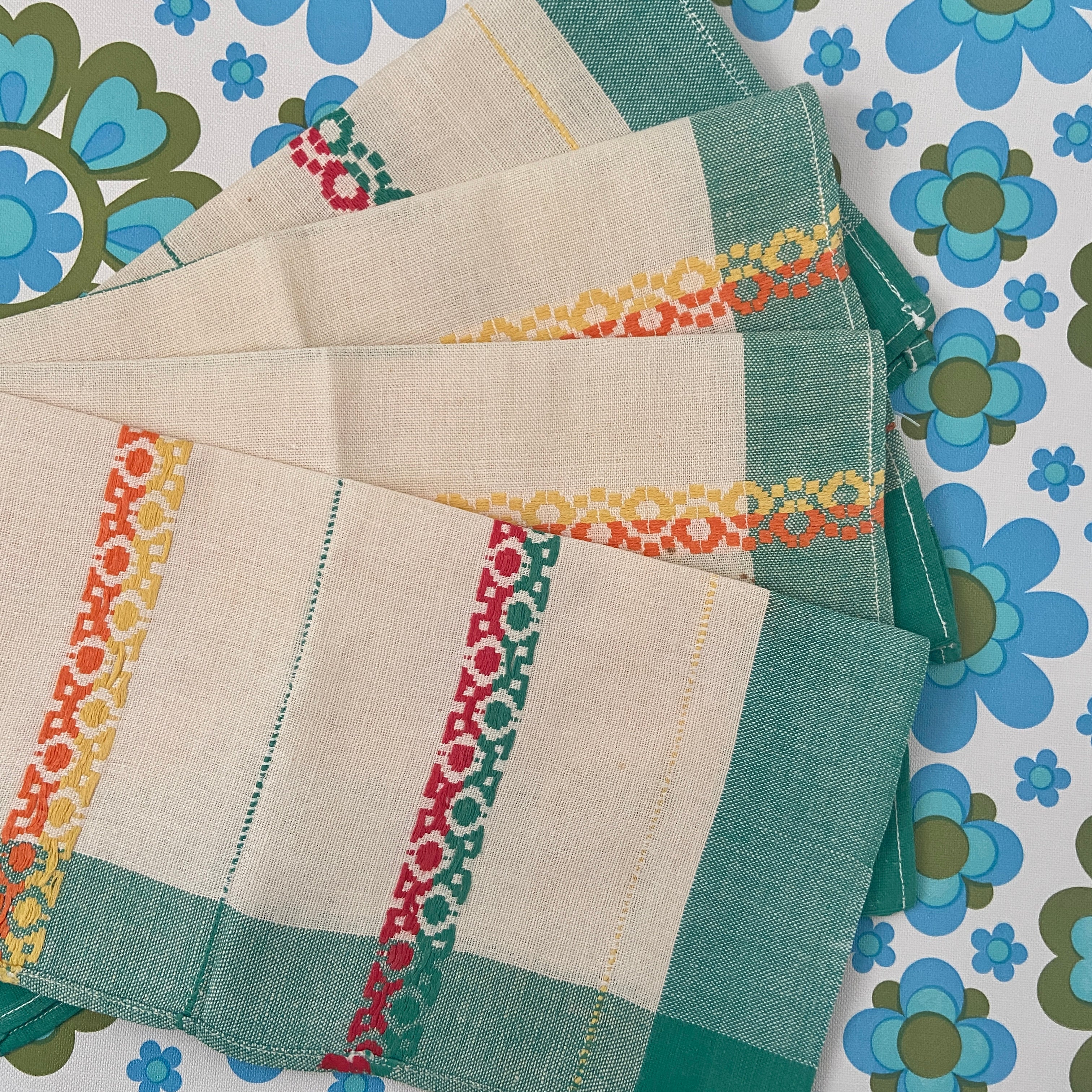 Set of 4 UNUSEDLinen Vintage Napkins