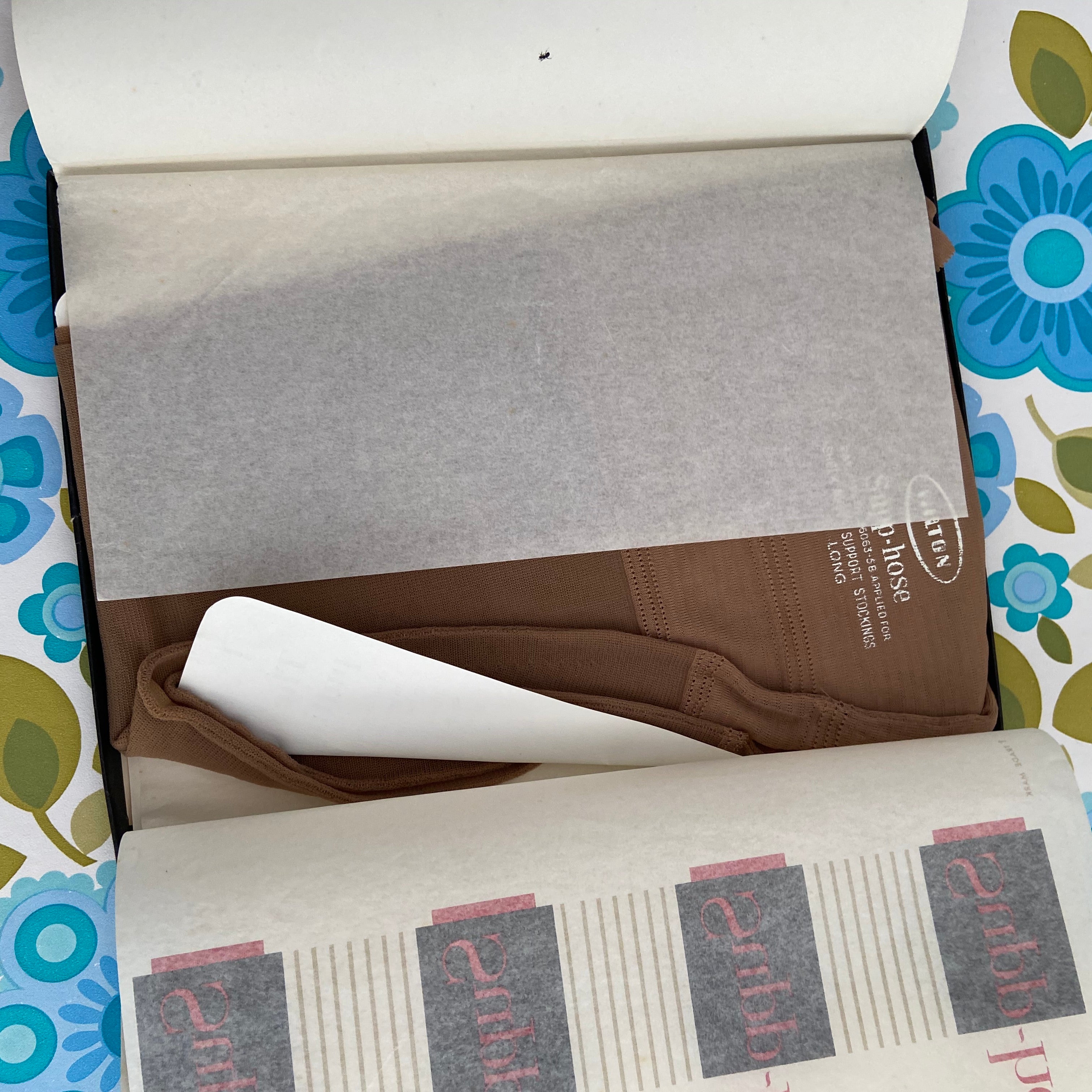 BOXED Retro Panti - HOSE RETRO HILTON Seamed Sheer