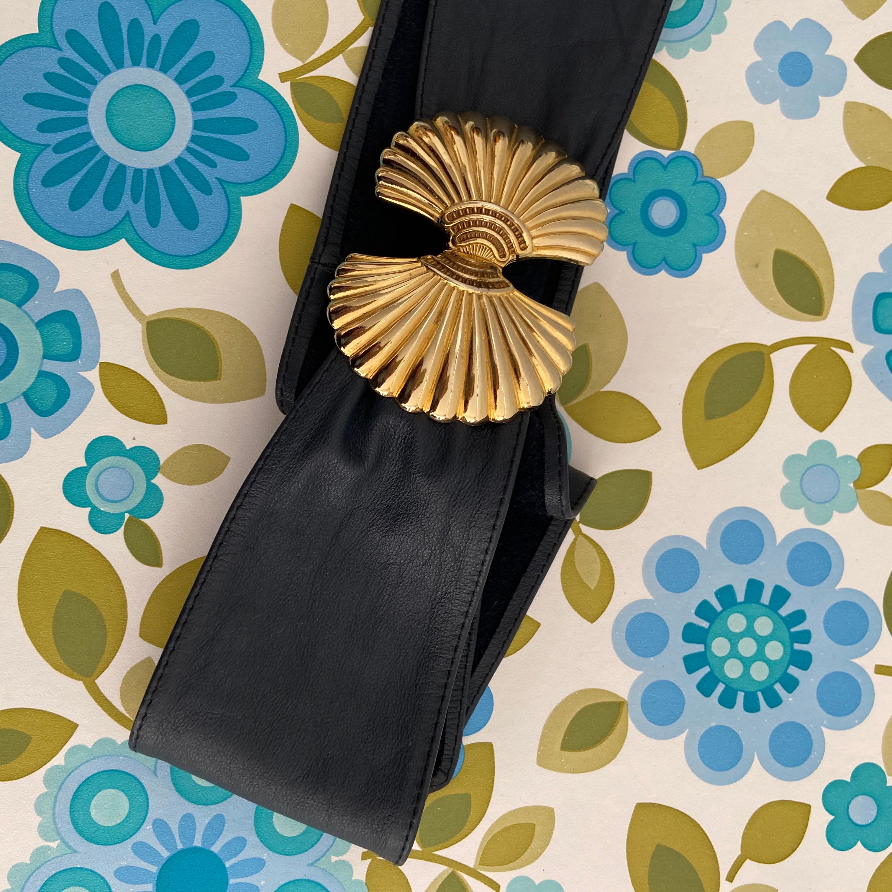 RETRO Genuine LEATHER Belt Gold Shell BUCKLE 80's