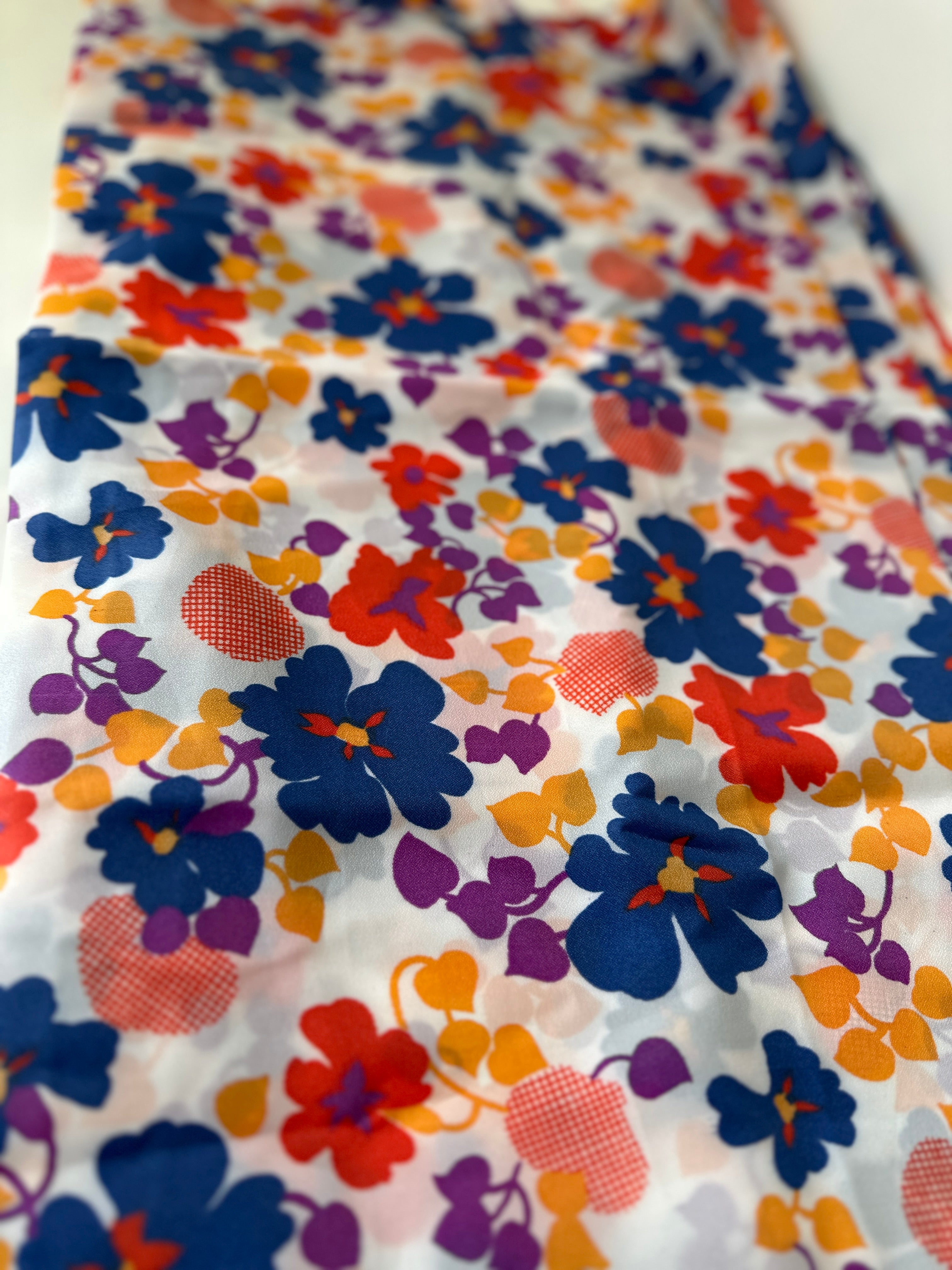 210cms MODERN Synthetic Floral Fabric CRAFT PROJECT