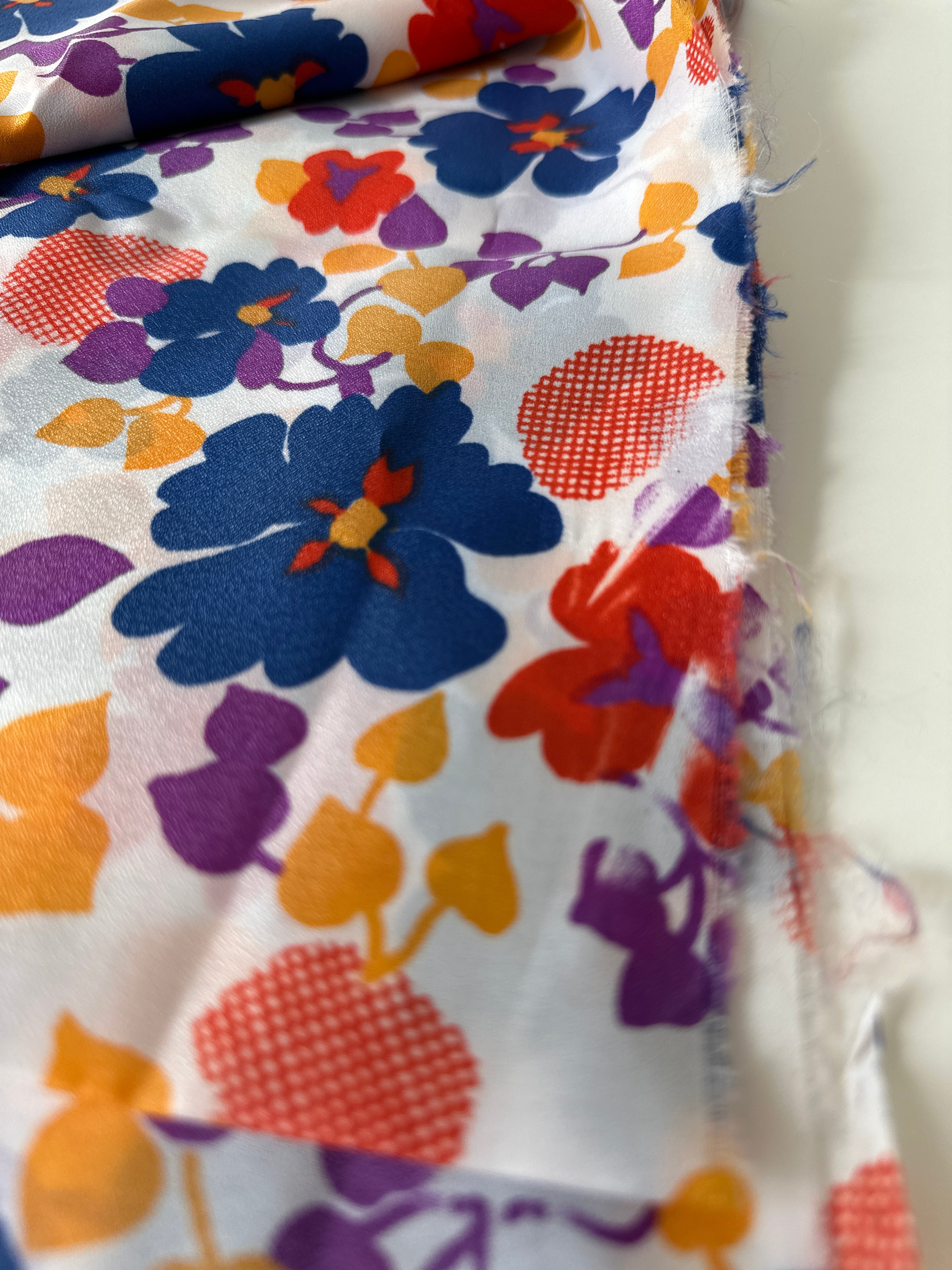 210cms MODERN Synthetic Floral Fabric CRAFT PROJECT