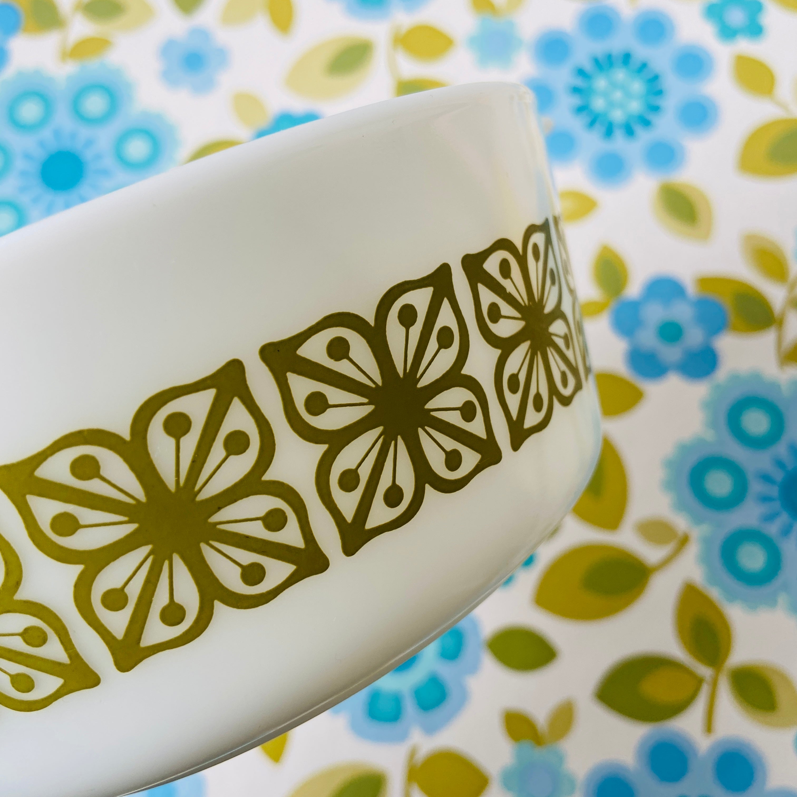 Flower Vintage Pyrex Patterns Vintage Pyrex Autumn Floral Verde