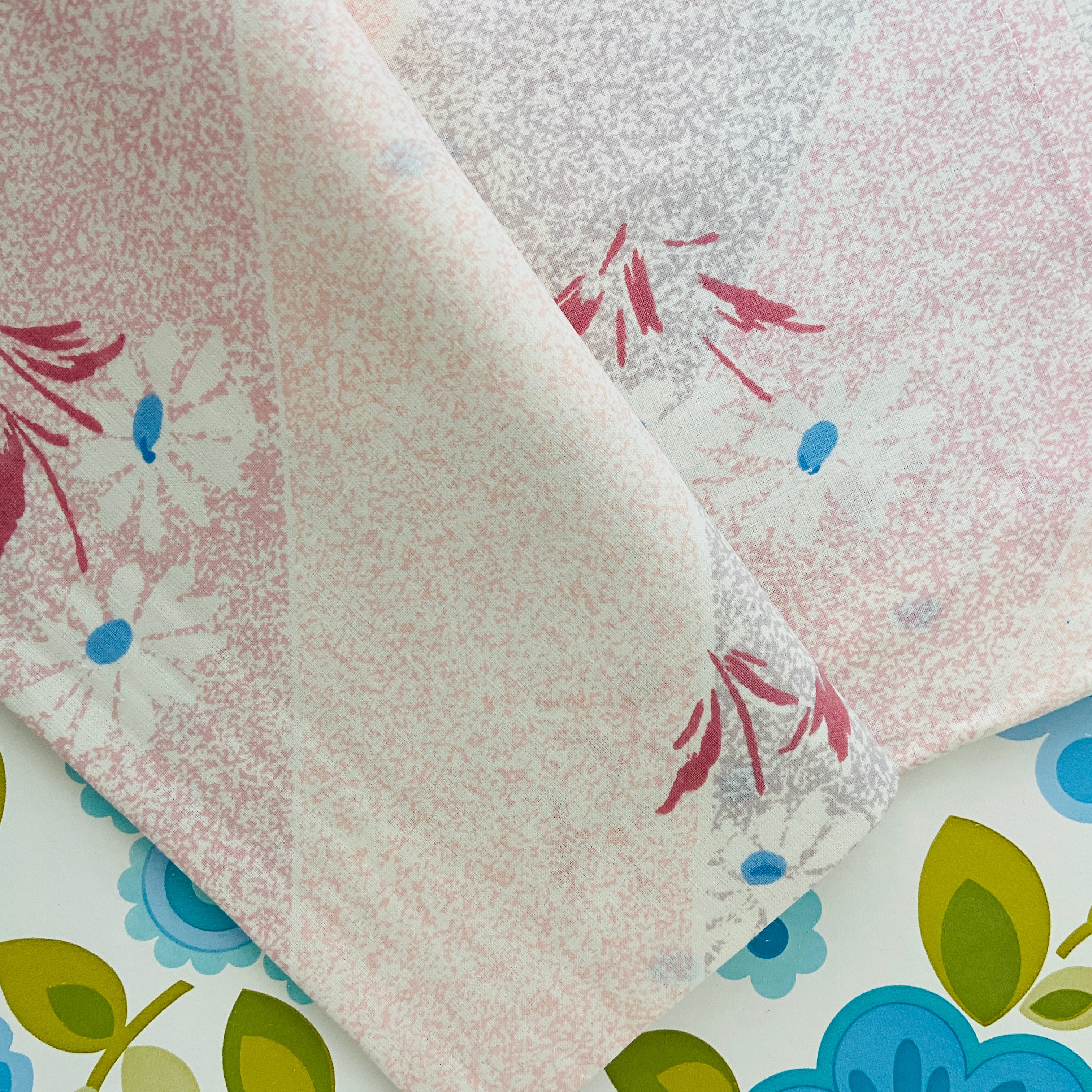 254cms Cotton Sheet Fabric RETRO Vintage Sewing Craft - OLD NEW STOCK