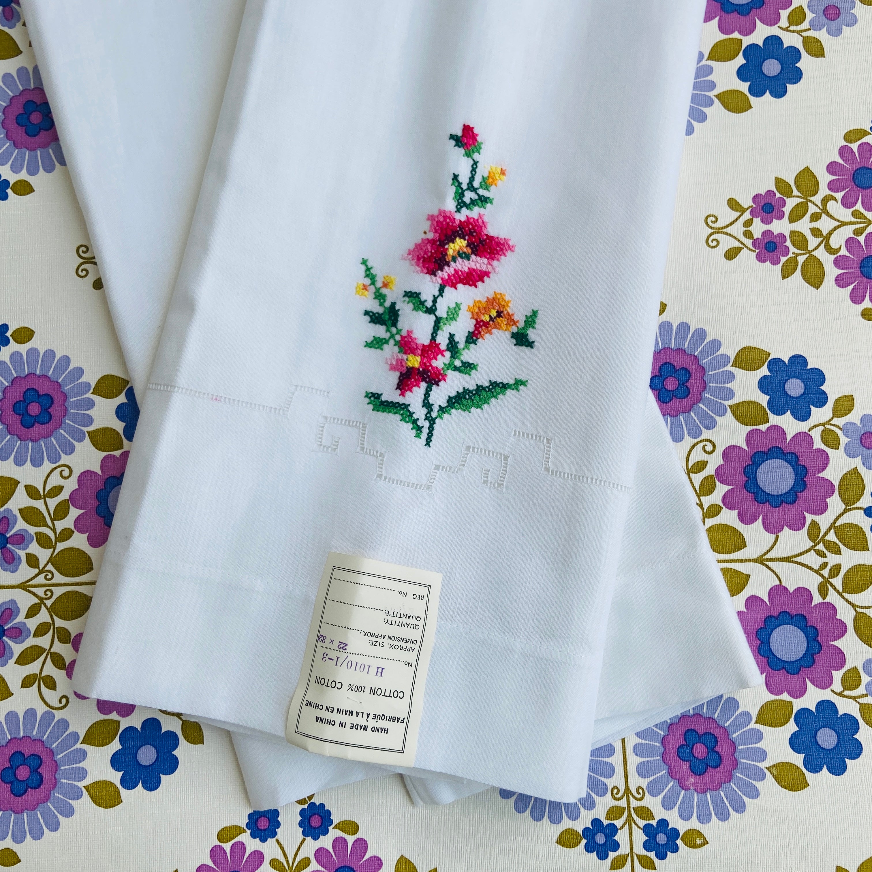 PAIR Unused Embroidered Pillow Cases Vintage