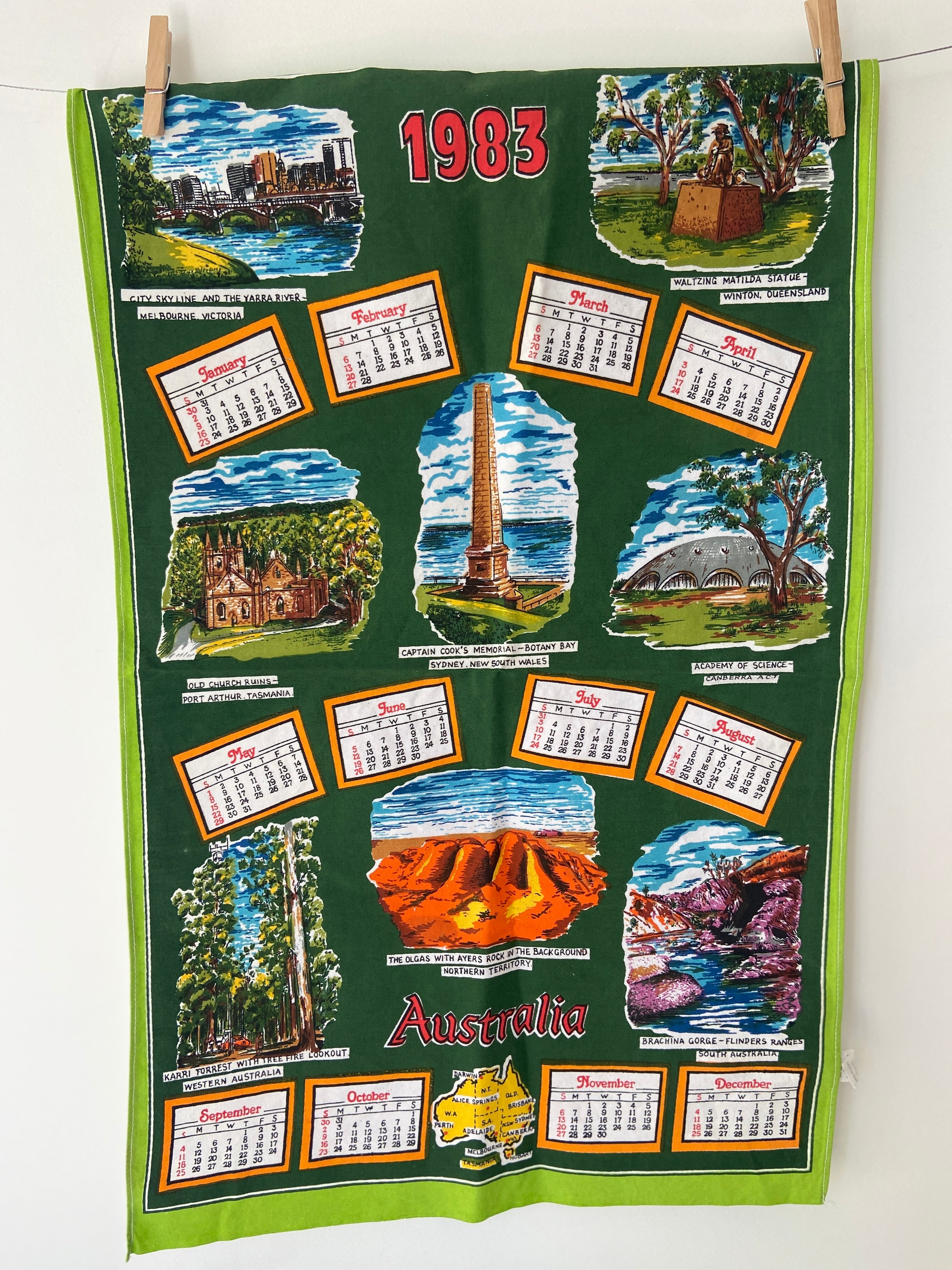 Beautiful Cotton Tea Towel FLORAL Charm VINTAGE Souvenir