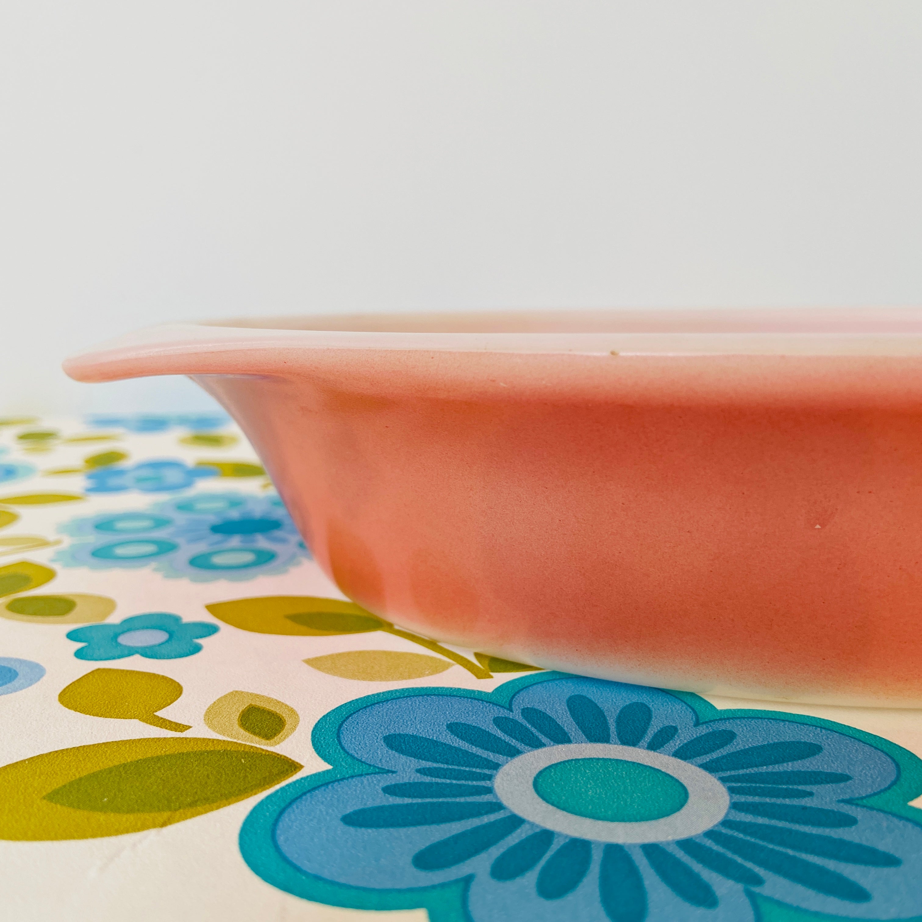 Pink pyrex pie plate sale