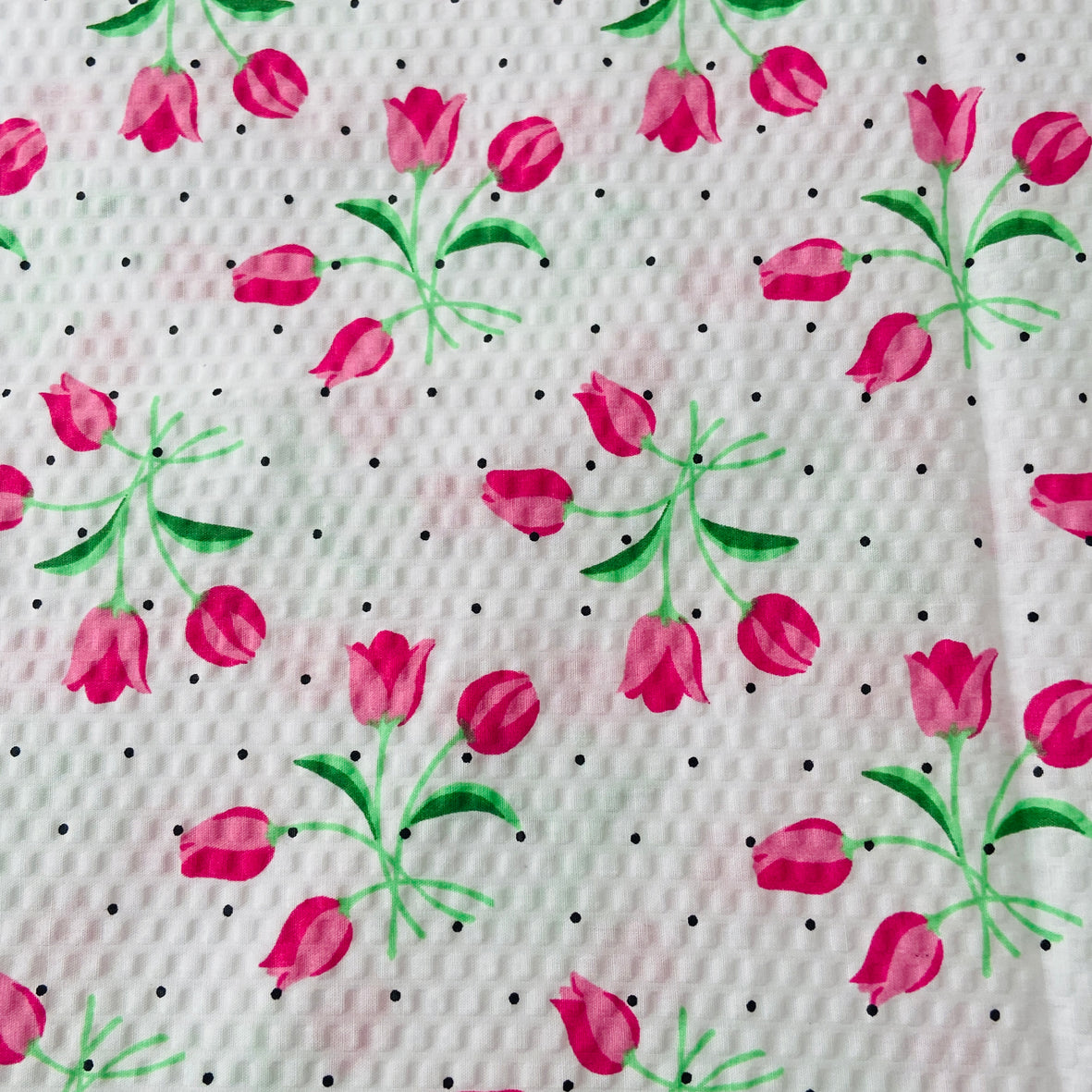 225cms MODERN Bright Pink & White Floral Cotton Crepe Fabric