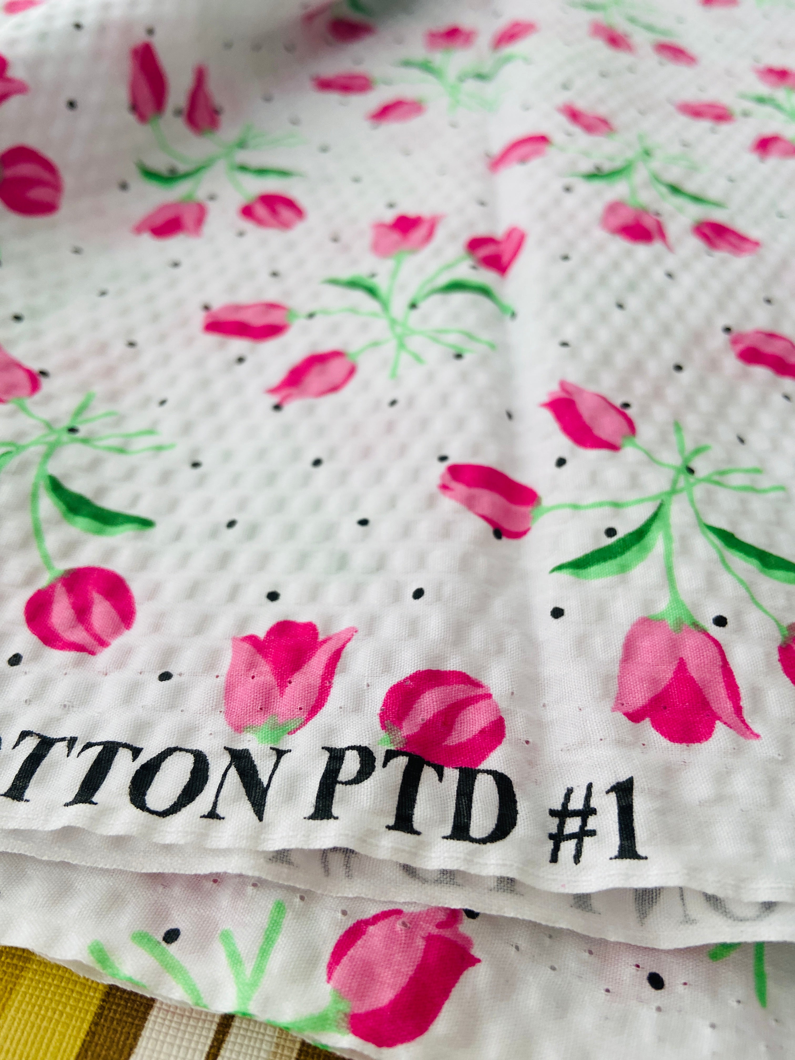 225cms MODERN Bright Pink & White Floral Cotton Crepe Fabric