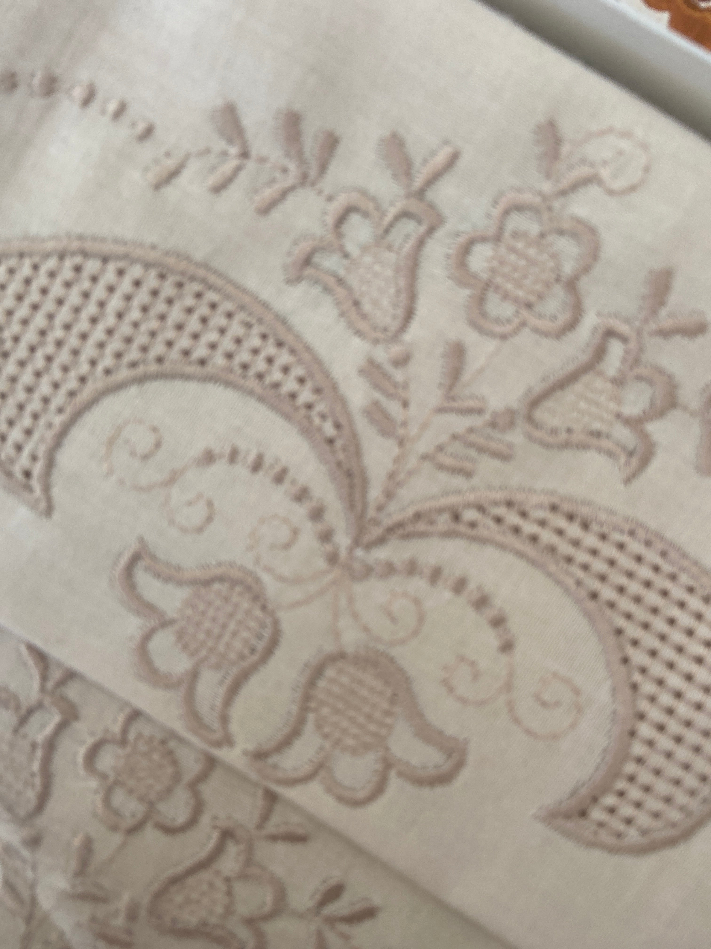 Boxed Sheet Set Embroidered Vintage Linen 100% Cotton