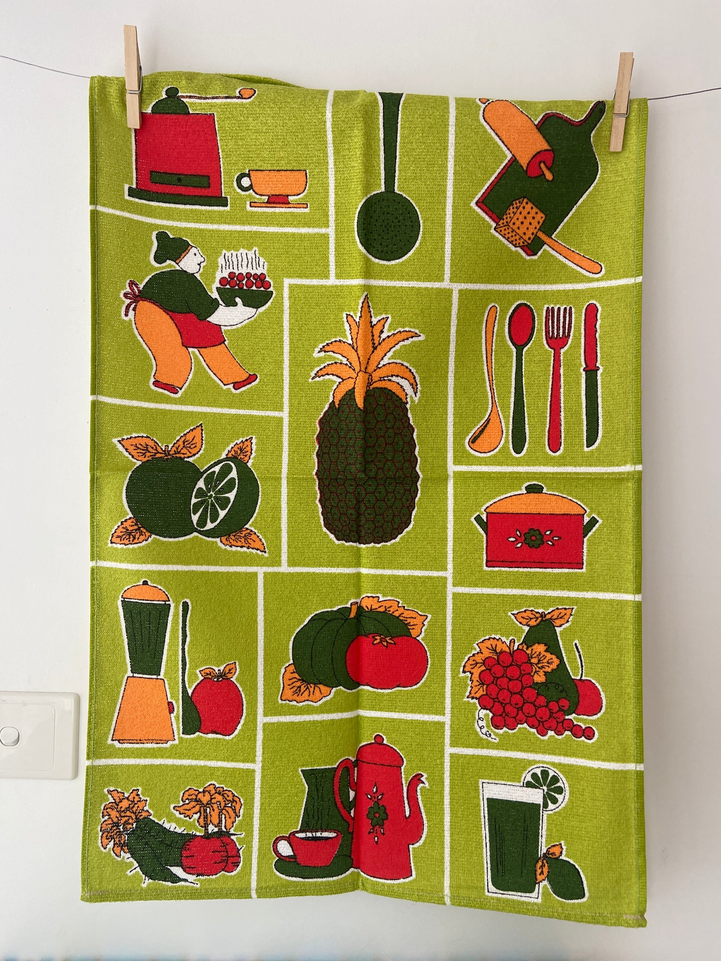 UNUSED Vintage Cotton Pineapple Tea Towel GREEN