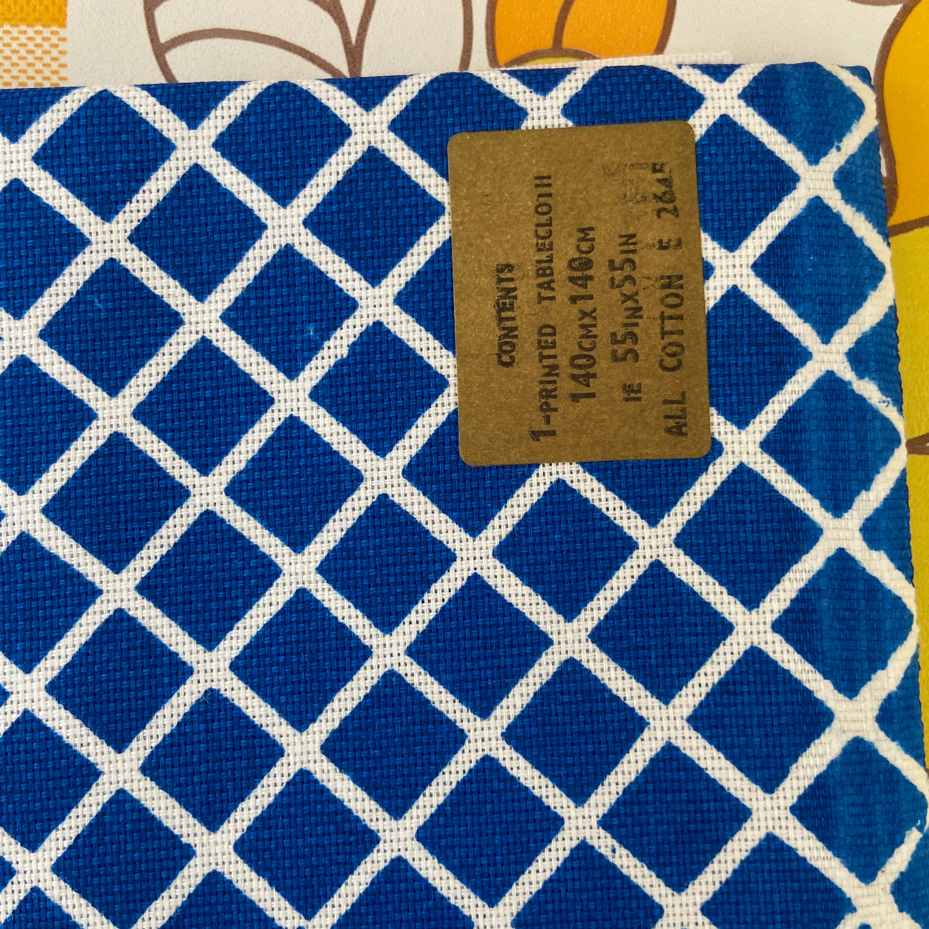 NOS Vintage Table CLOTH Floral Print COTTON