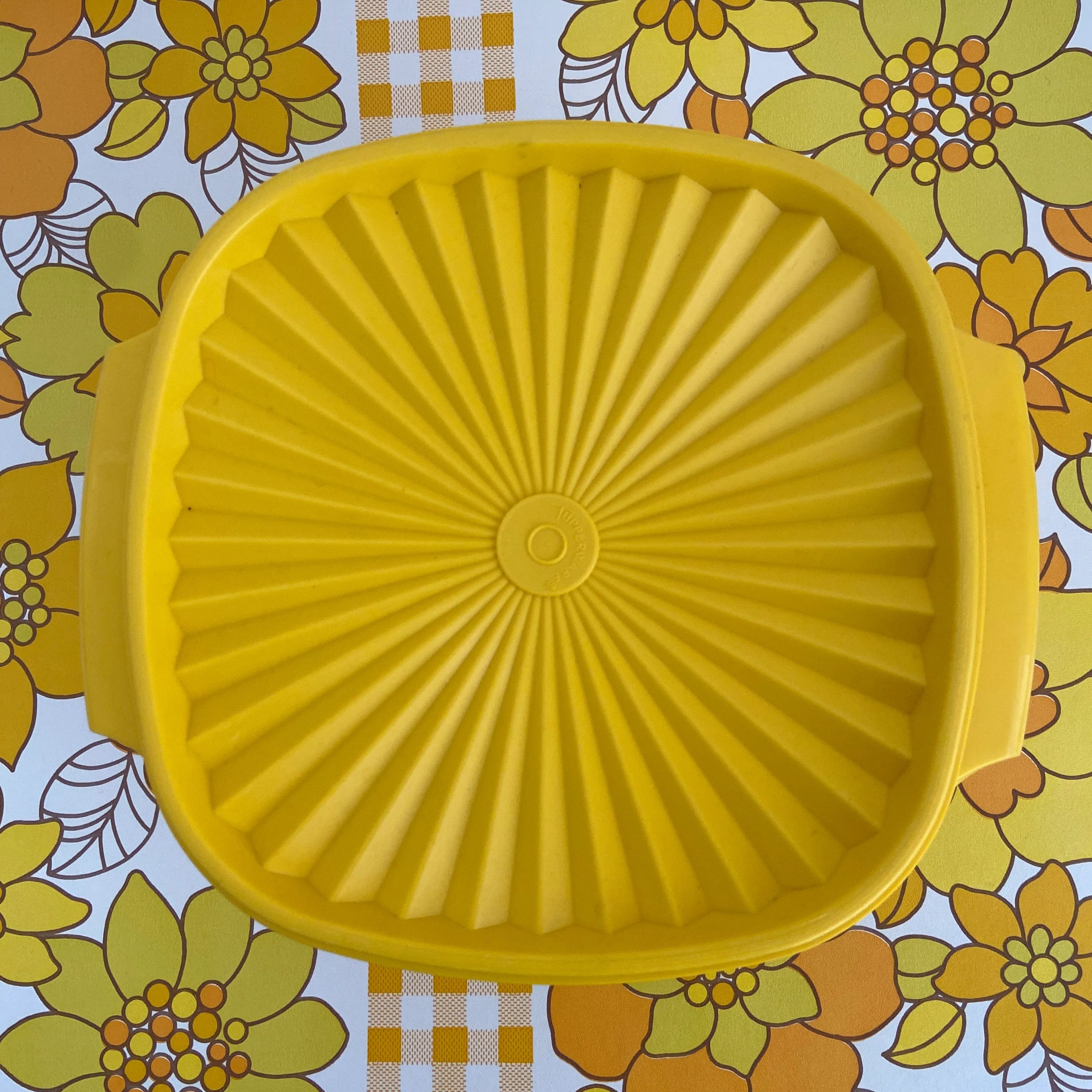 Large Tupperware Container YELLOW RETRO Kitchen 70's – Pink Peacock