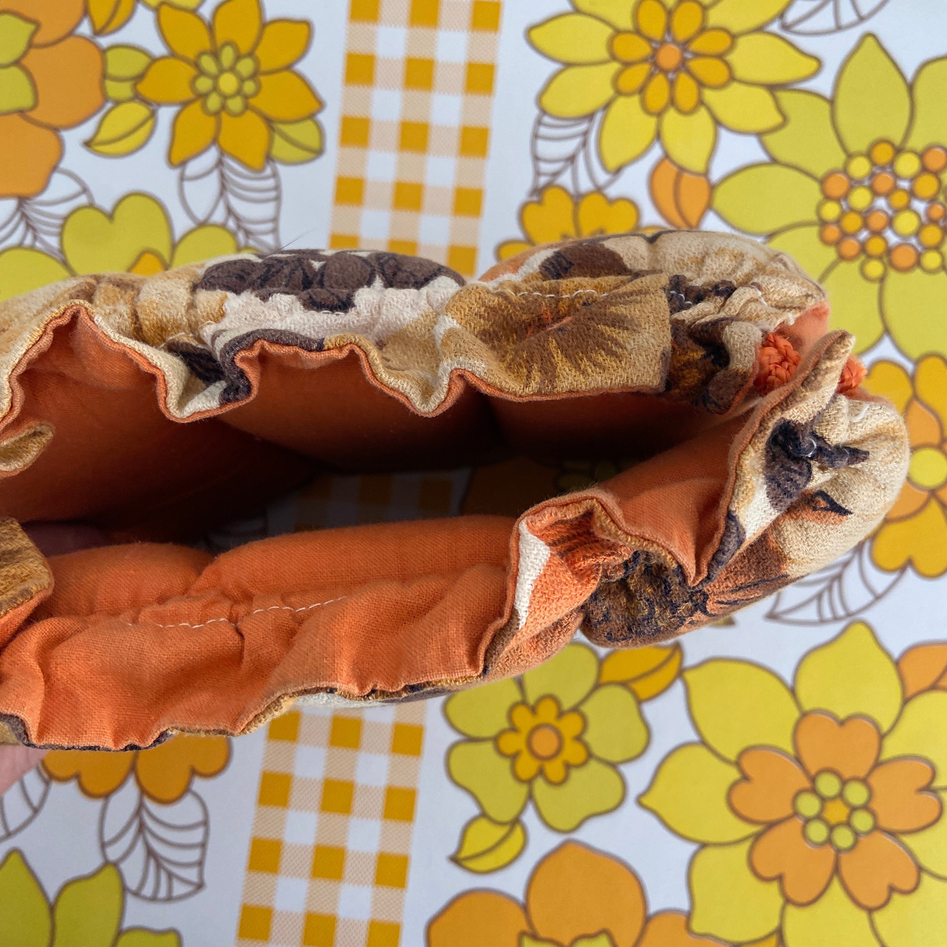 Retro Brown Floral Print Tea COSY 70's Kitchen