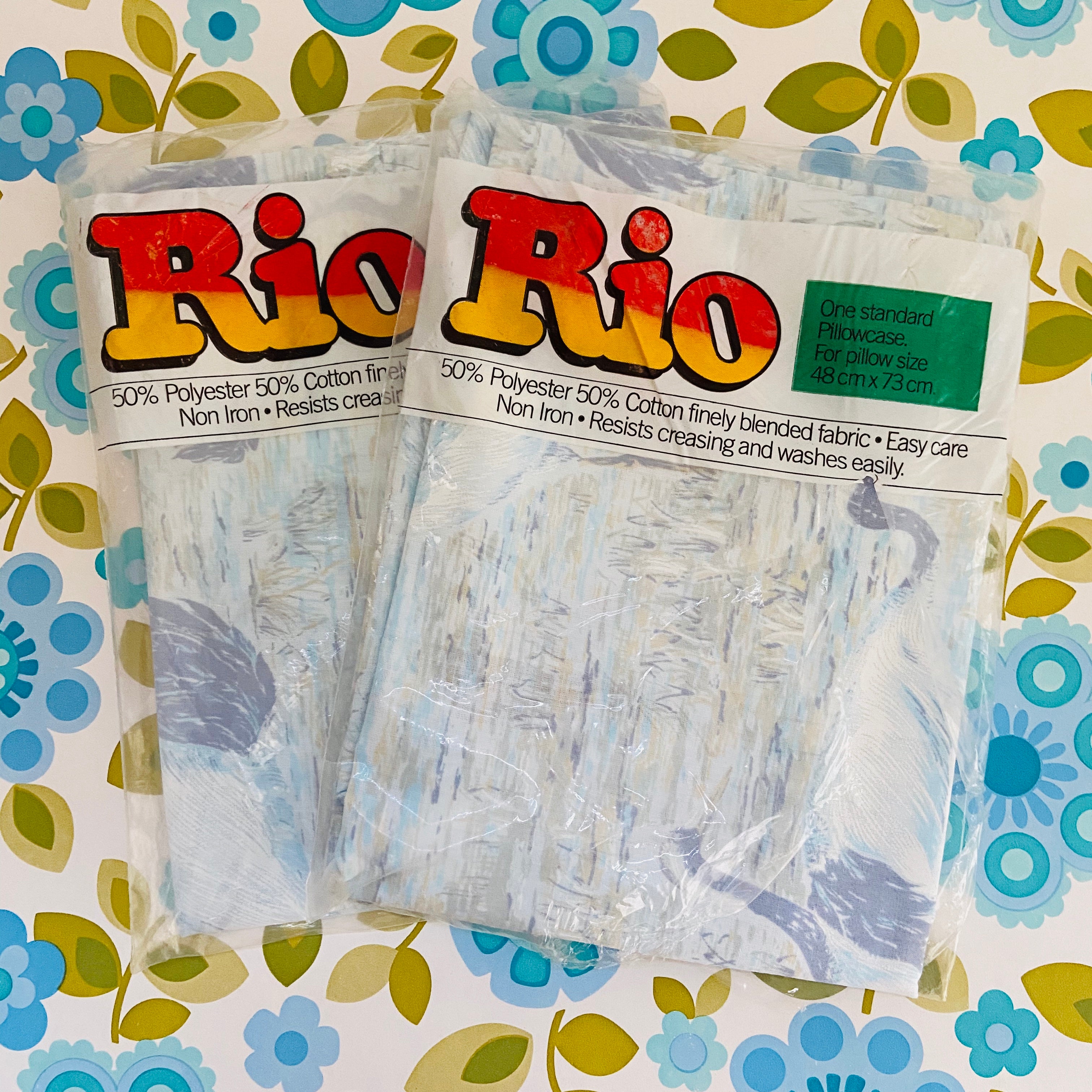 VINTAGE Rio Pillow Cases PAIR Cotton Blend RETRO Fun 70's Standard Case BEDDING