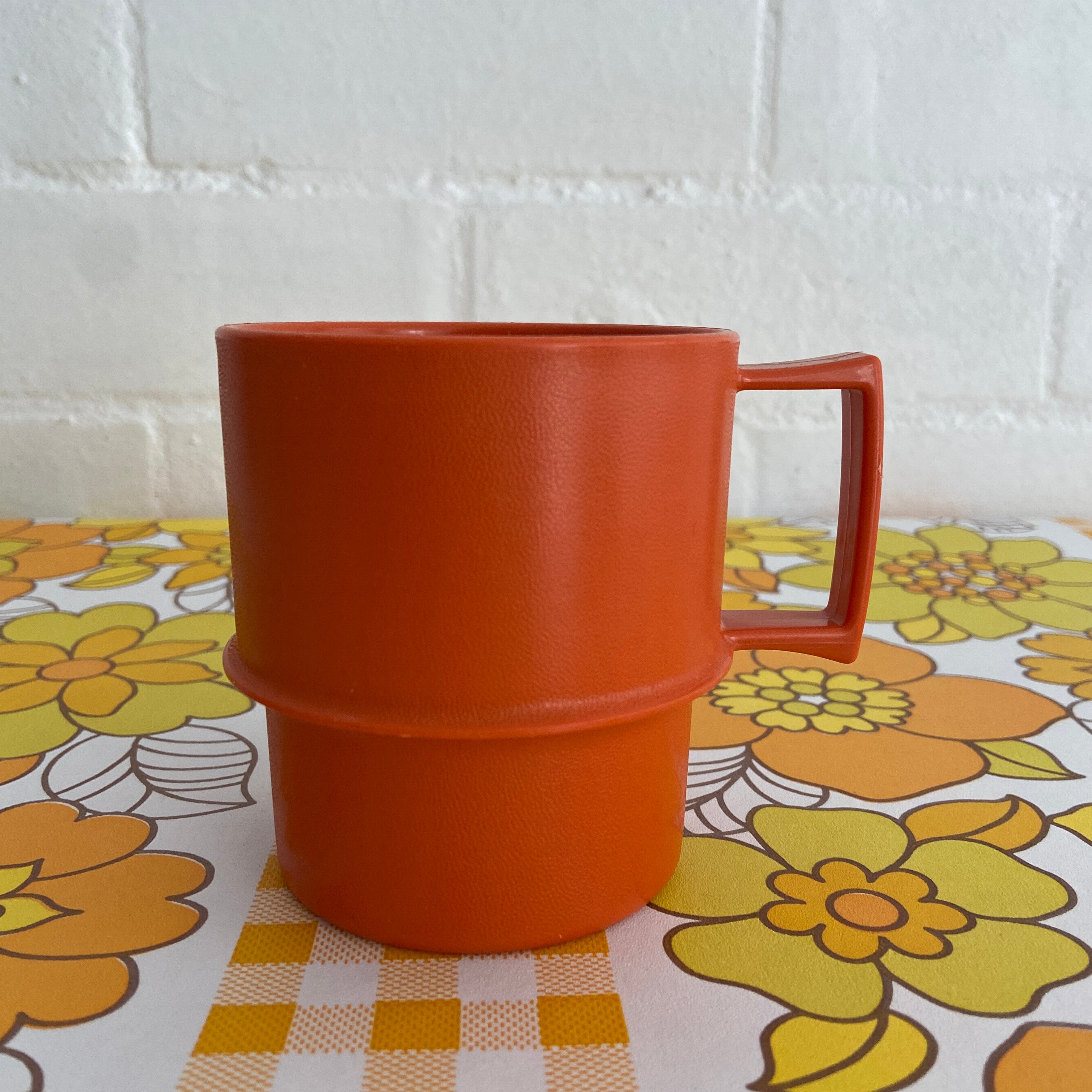 TUPPERWARE Retro Cup Caravan Camping VINTAGE 70's Orange