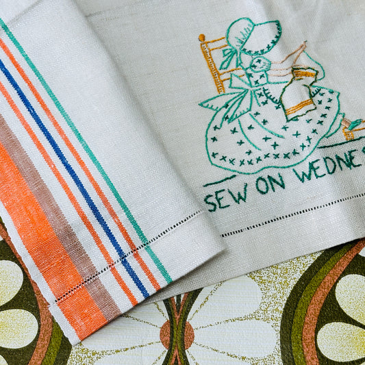 Vintage Linen Tea Towel SEW on Weds HUGE