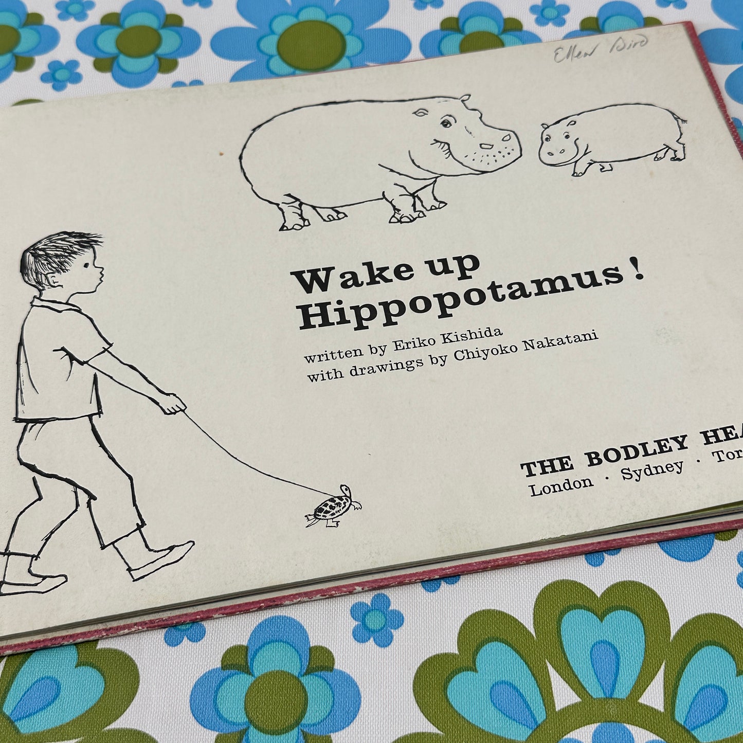 Wake up Hippopotamus Eriko Kishida Book