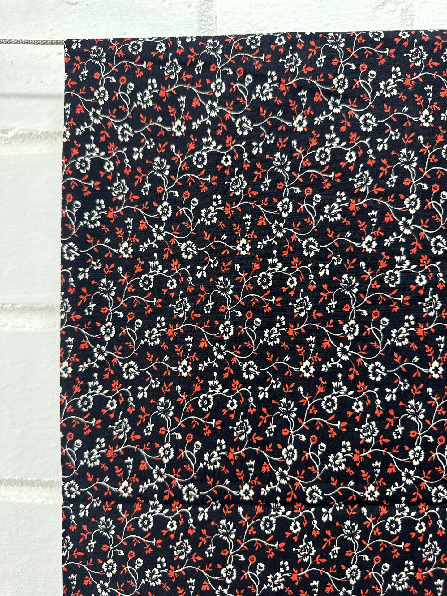 110cms Pretty Black Floral Cotton Fabric