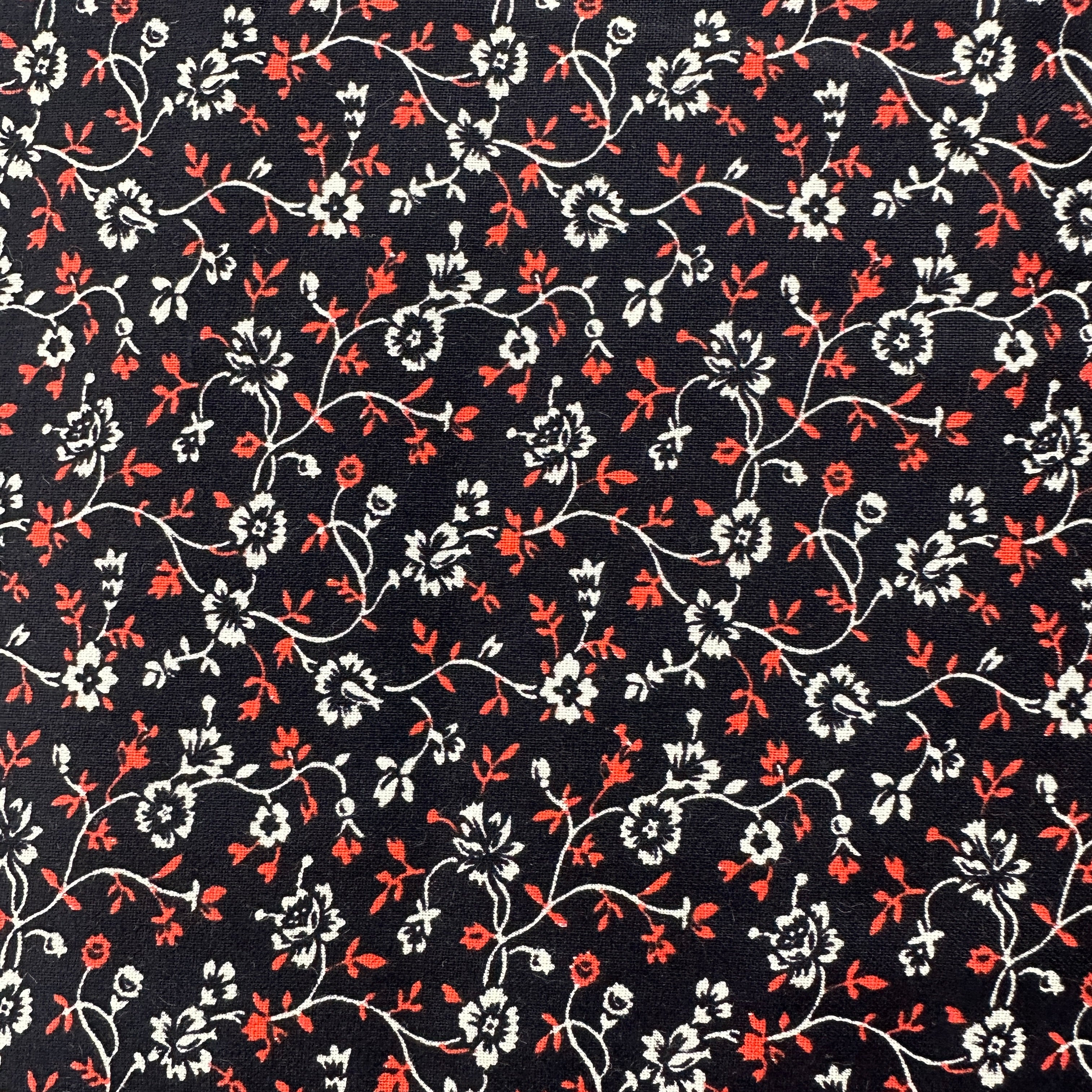 110cms Pretty Black Floral Cotton Fabric