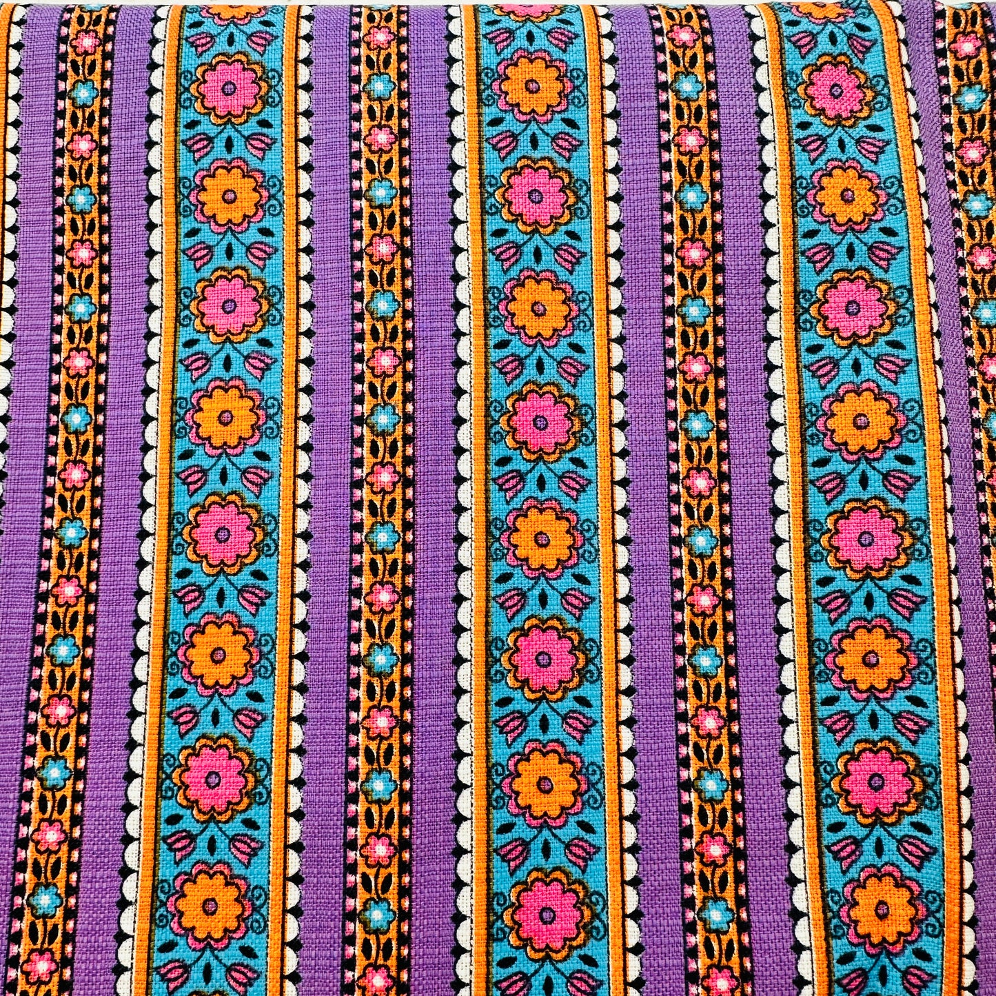 195cms RETRO Vintage Cotton AMAZING Fabric