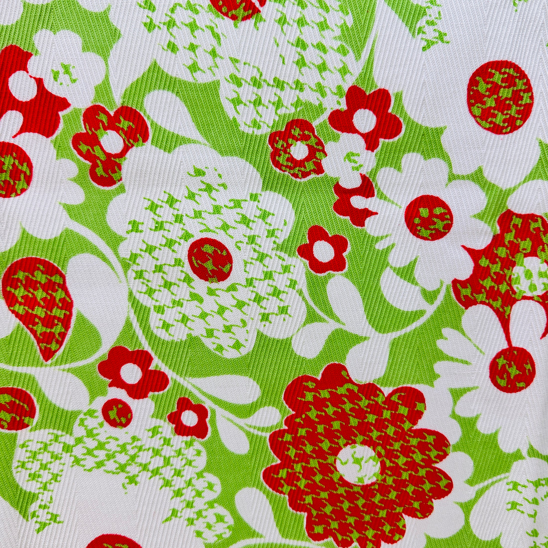 108cms Green Retro VINTAGE Fabric Floral Cotton